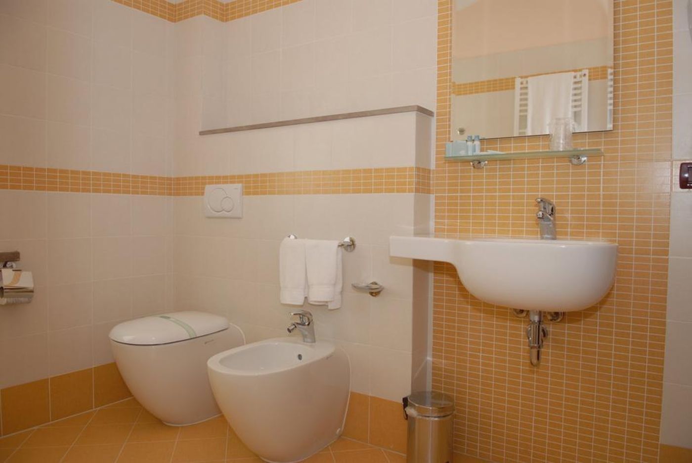 Hotel Plazza-Italy-PORCARI (LUCCA)-General view-2