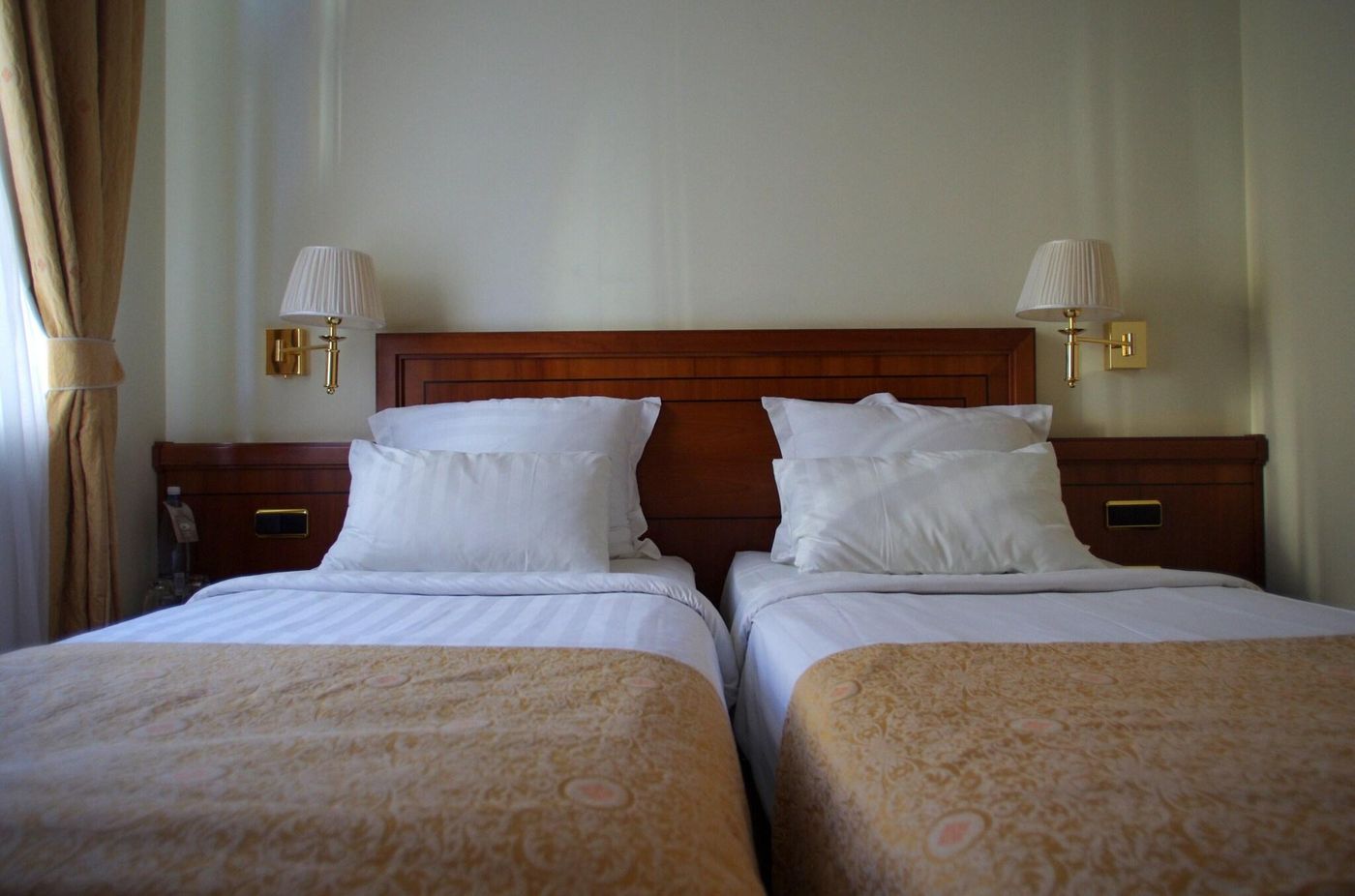 My-City-Hotel-Room-18