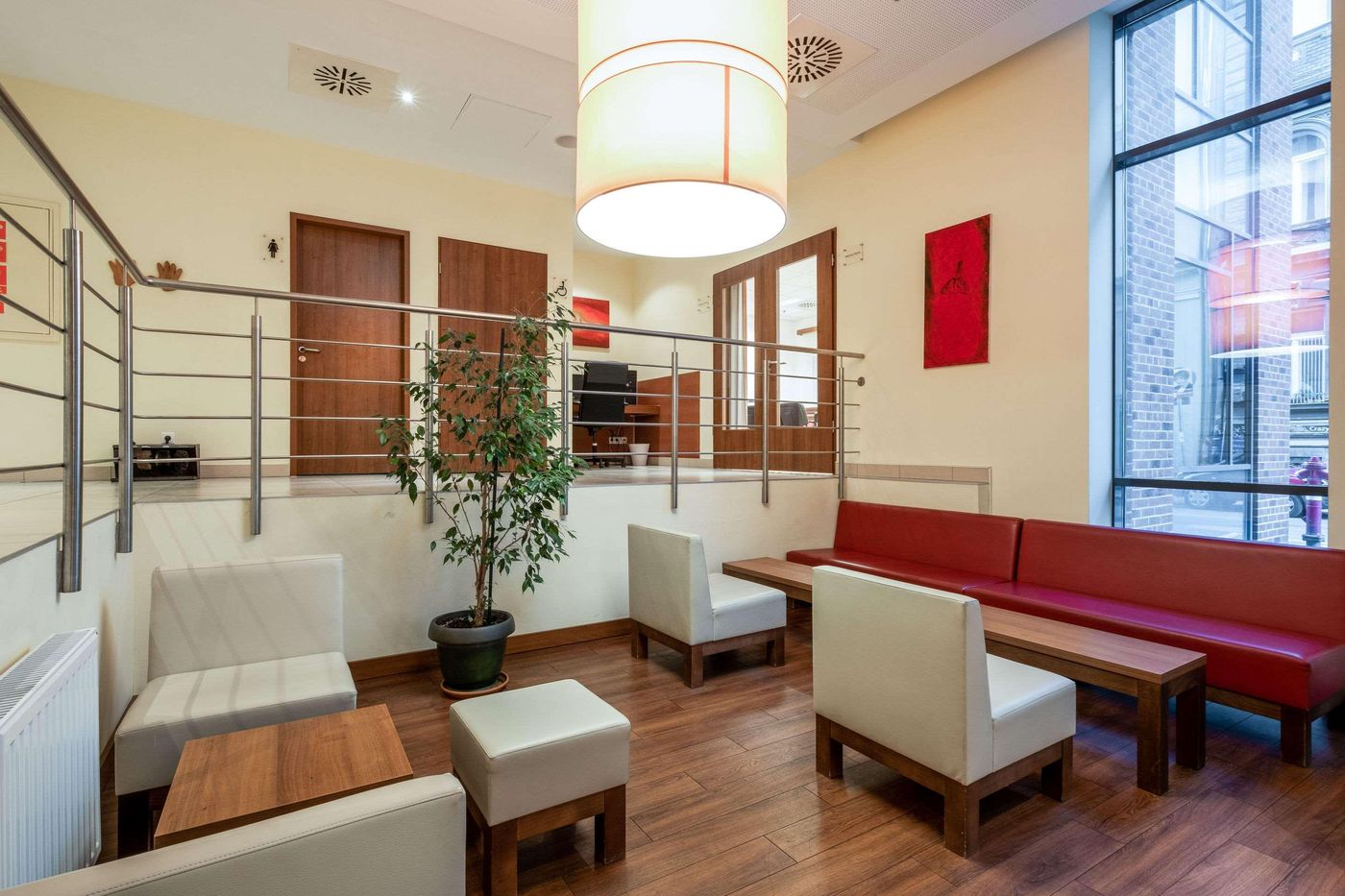 City-Hotel-Budapest-Lobby-2