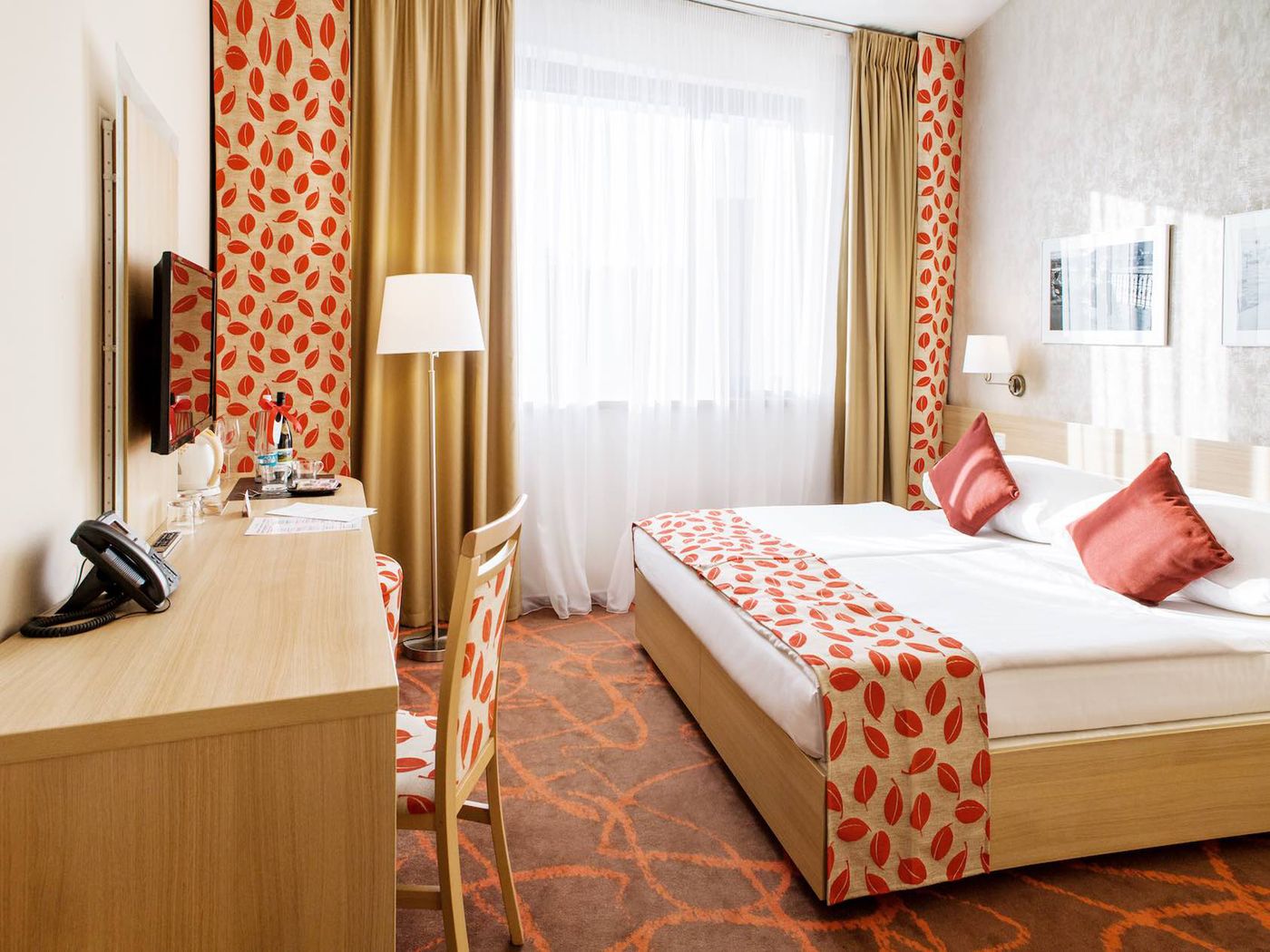 Iris-Hotel-Eden-Room-7