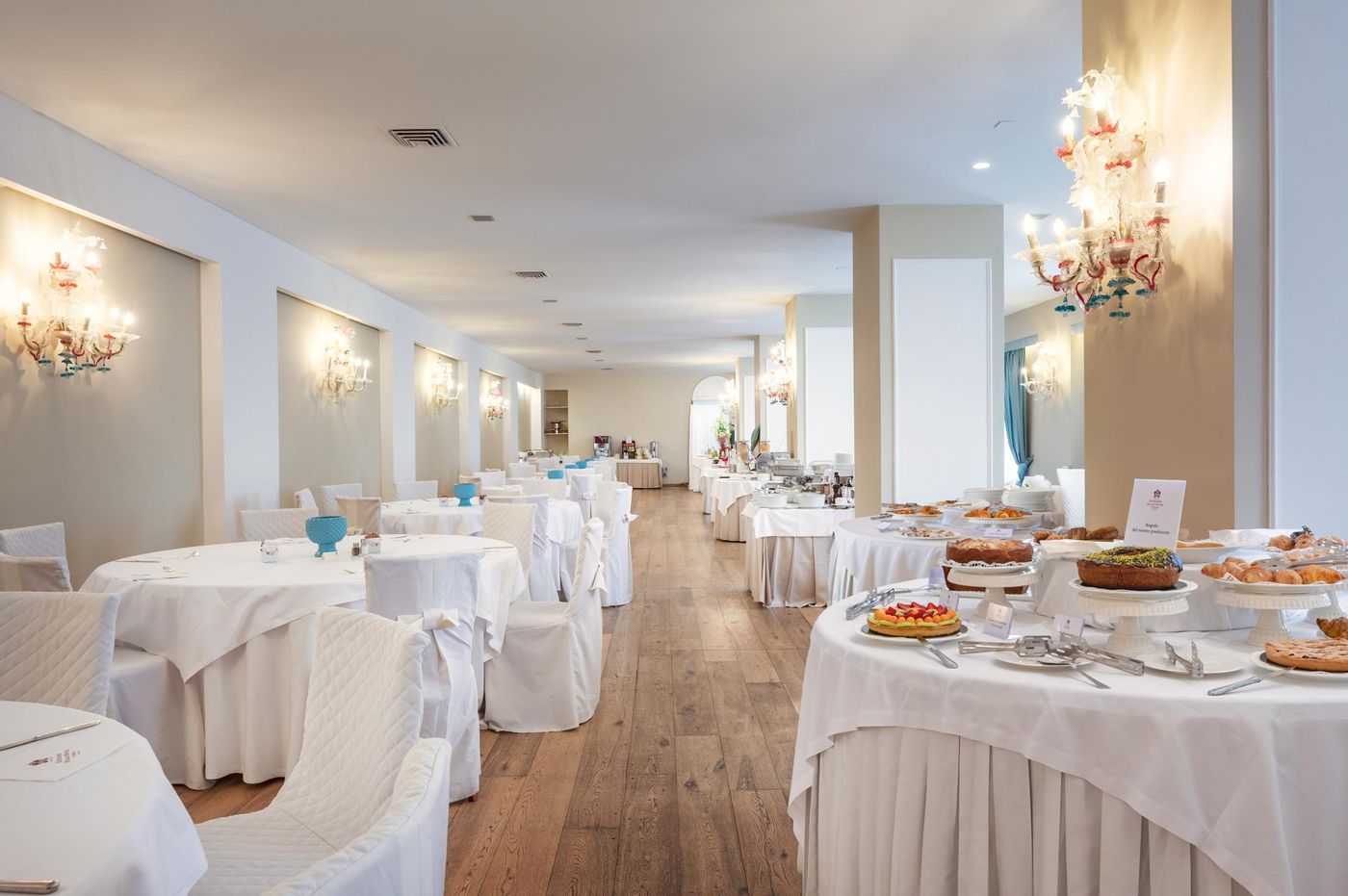 Excelsior-Palace-Restaurant-57