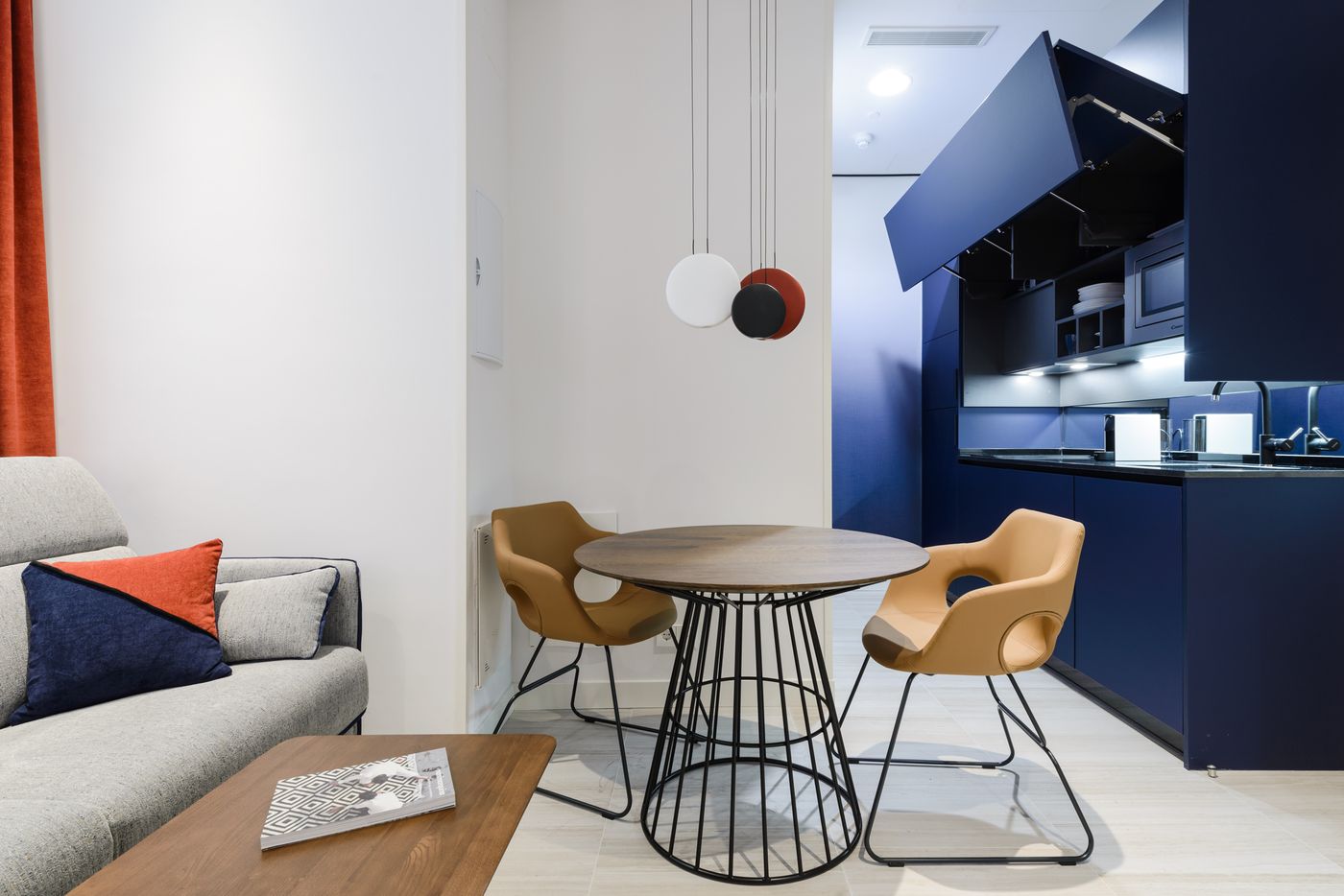 Smartrental-Collection-Gran-Via-Centric-II-Room-40