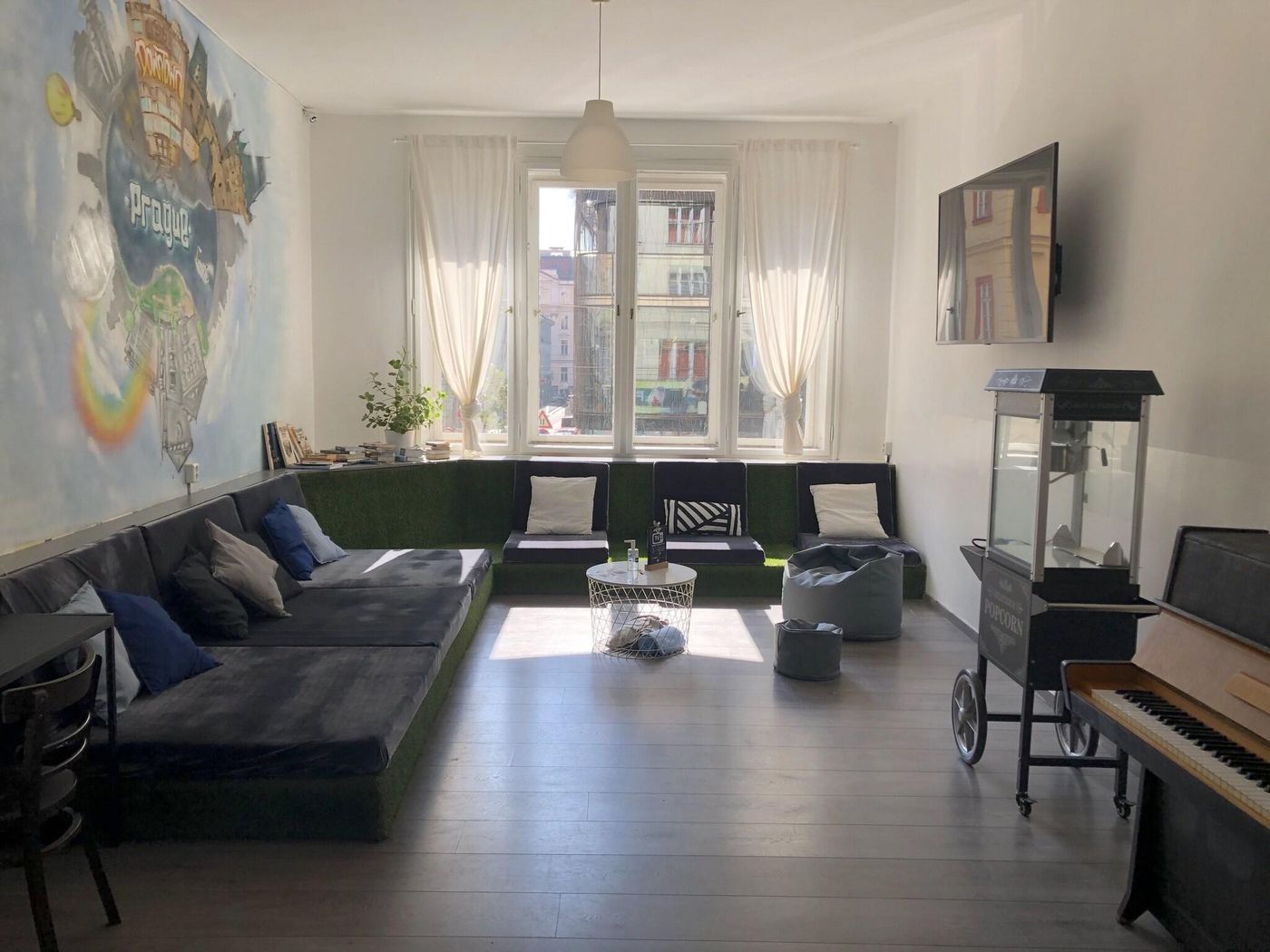 Hostel-Downtown-Conferences-8