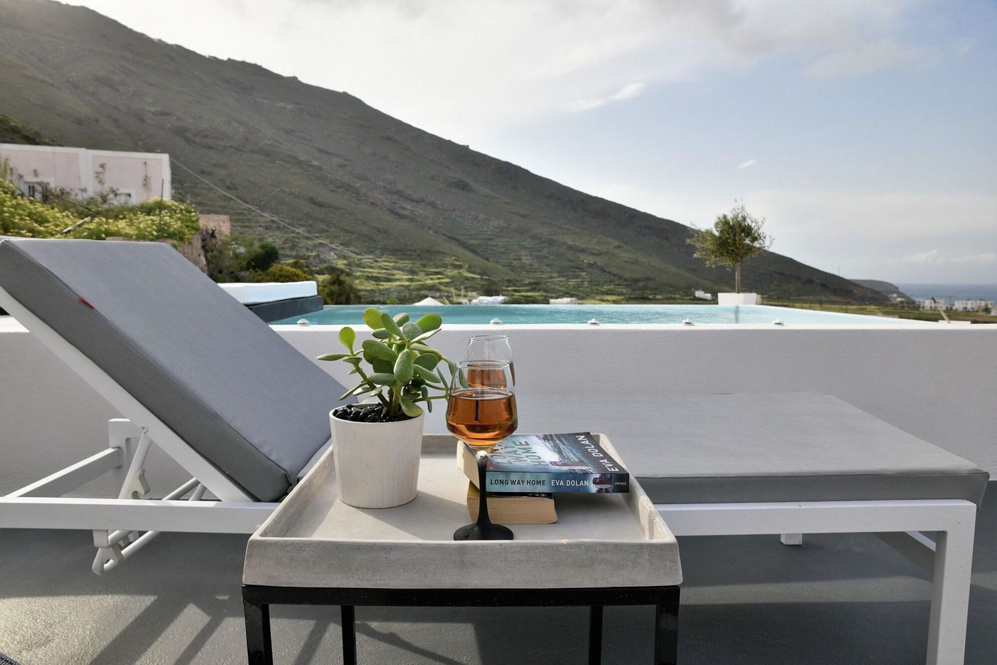 Horizon-Mills-Villas---Suites-Room-87