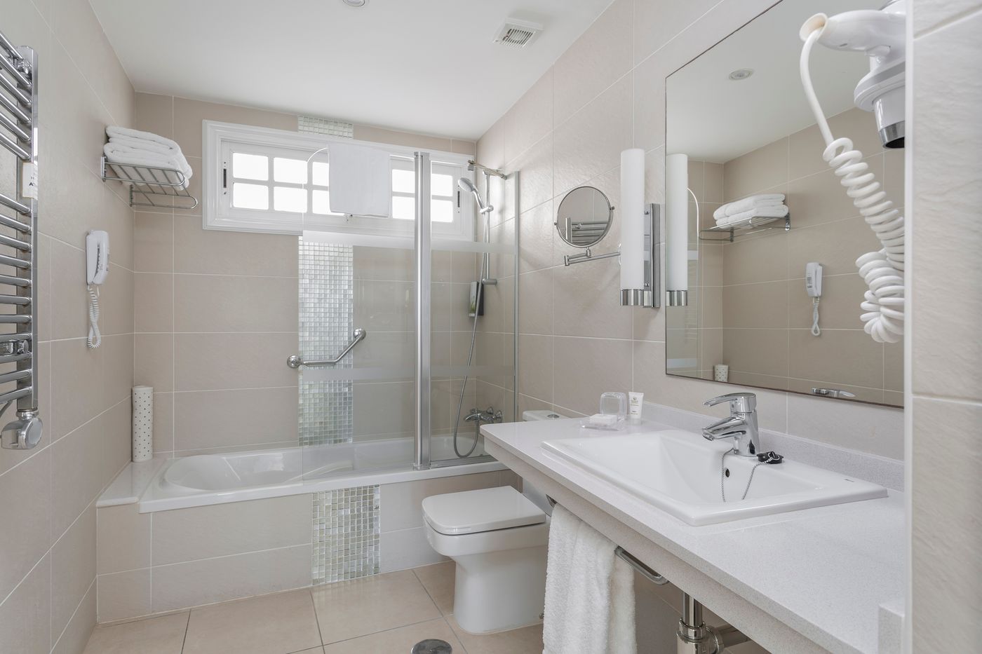 Santa-Barbara-Golf---Ocean-Club-Room-31