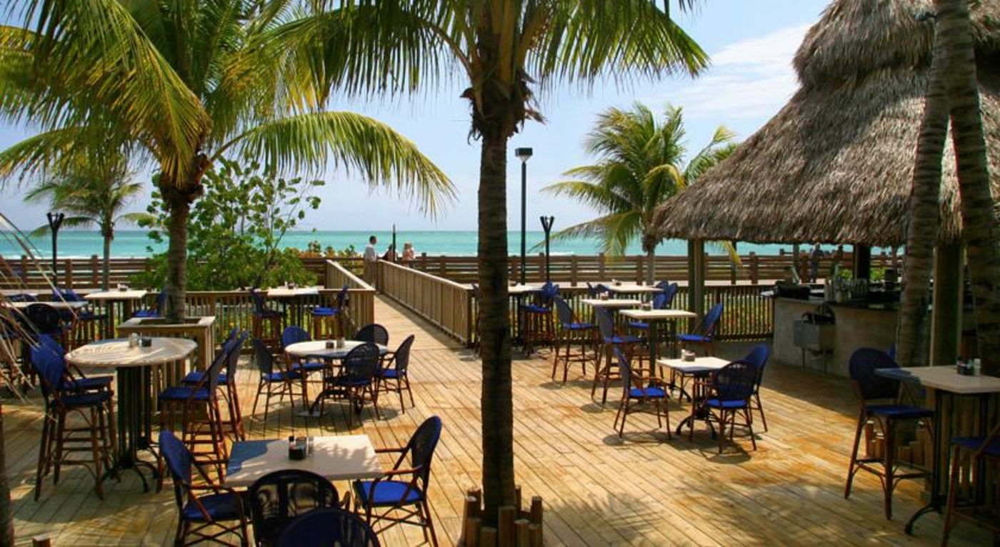 Courtyard Cadillac Miami Beach Oceanfront
