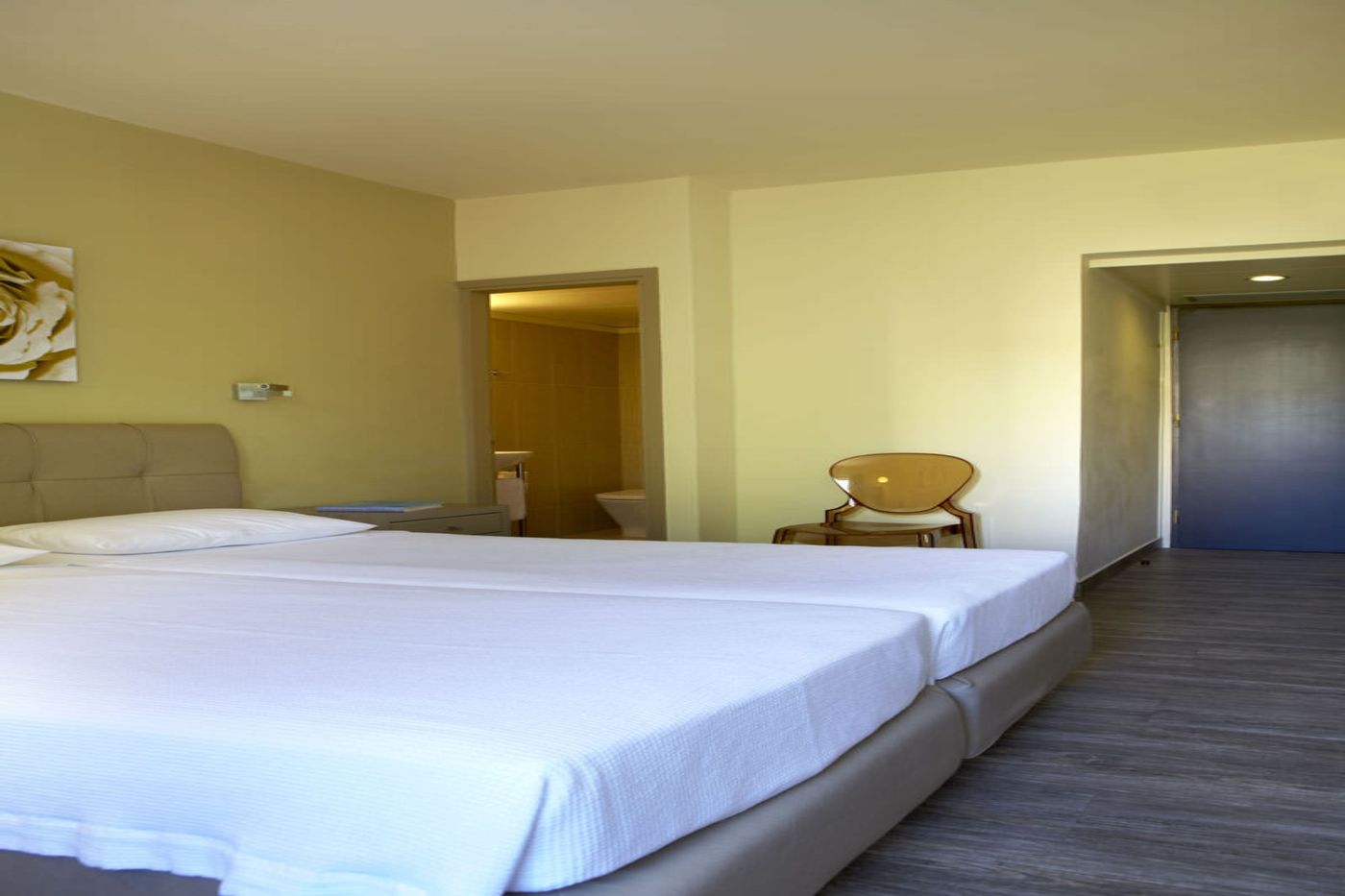 Mouikis-Hotel-Room-25