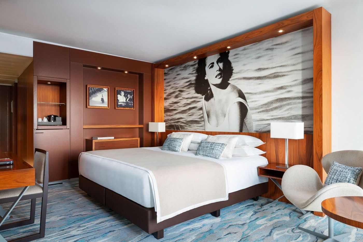 JW-Cannes-Room-38