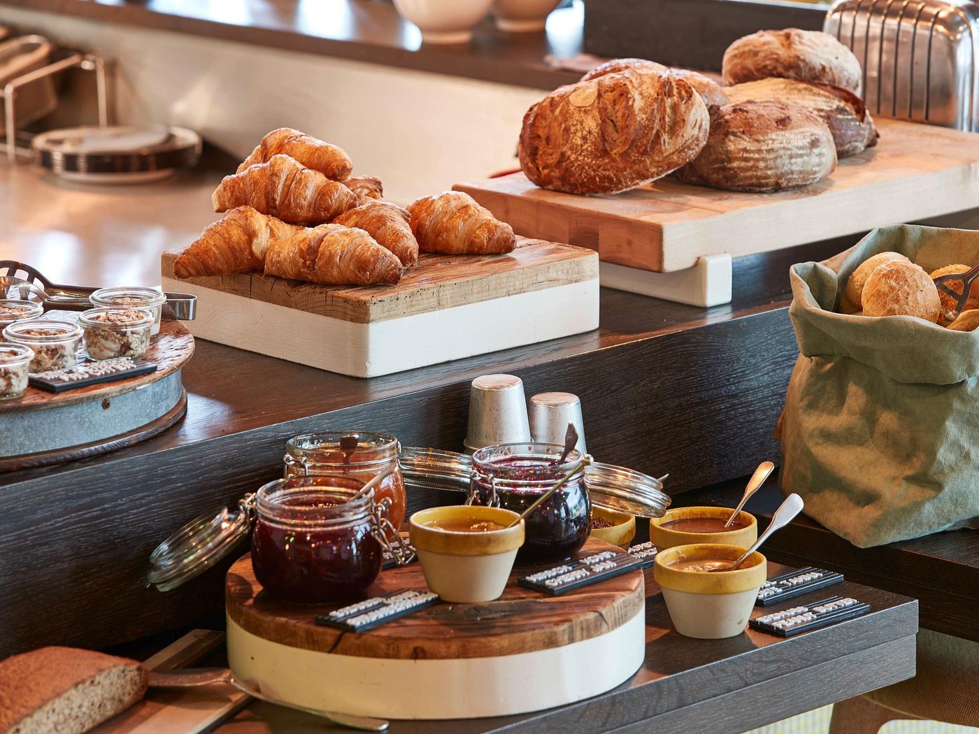 25hours-Hotel-Piazza-San-Paolino-Restaurant-73