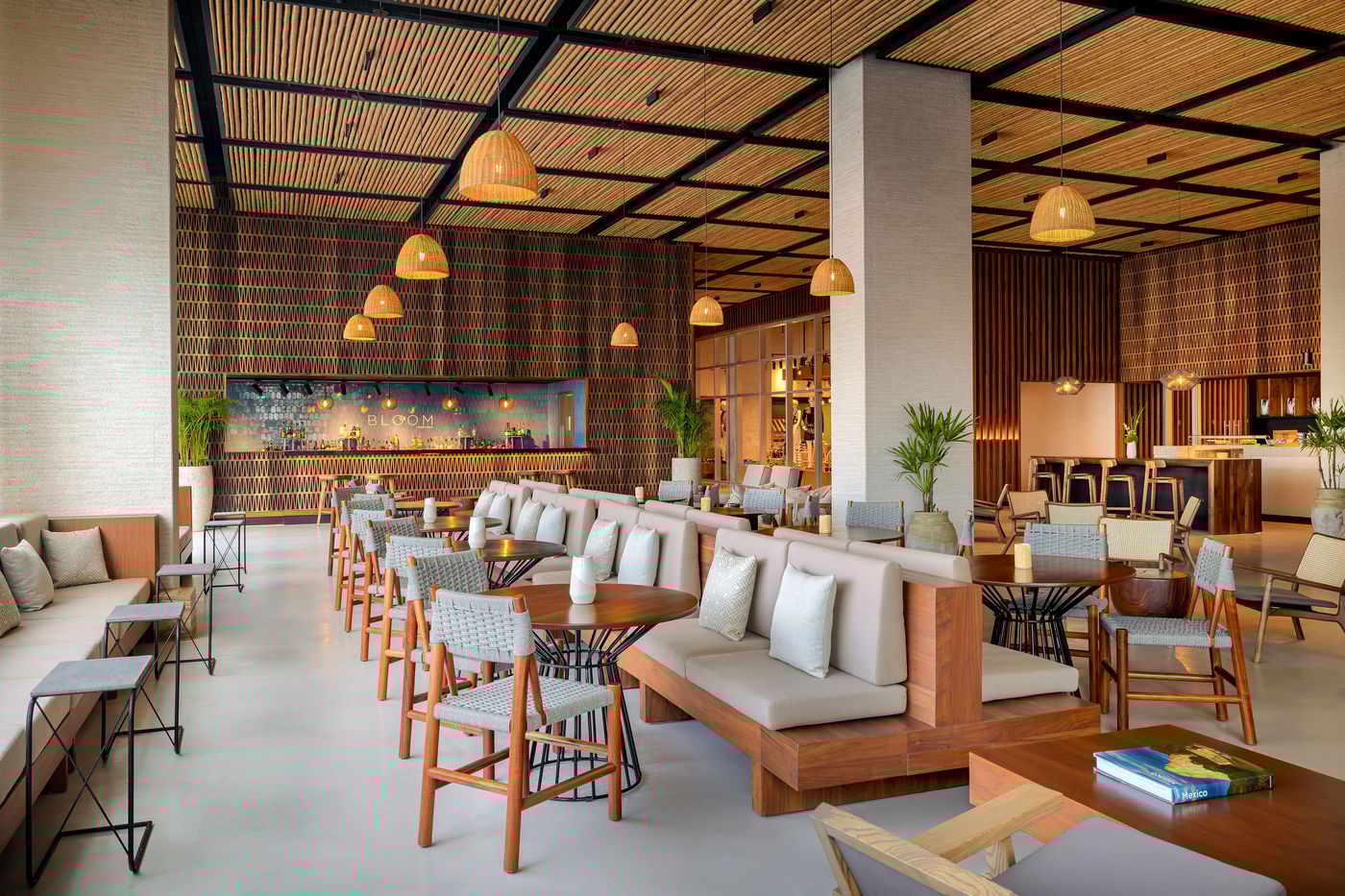 Hyatt Vivid Grand Island 01.07.25