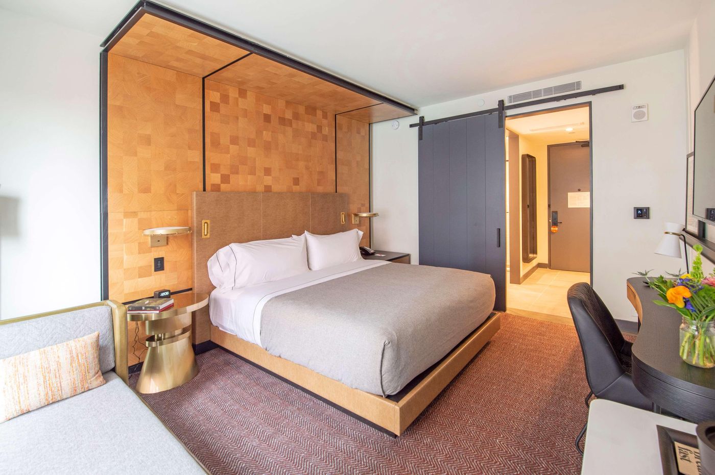 Canopy-by-Hilton-Jersey-City-Arts-District-Room-25