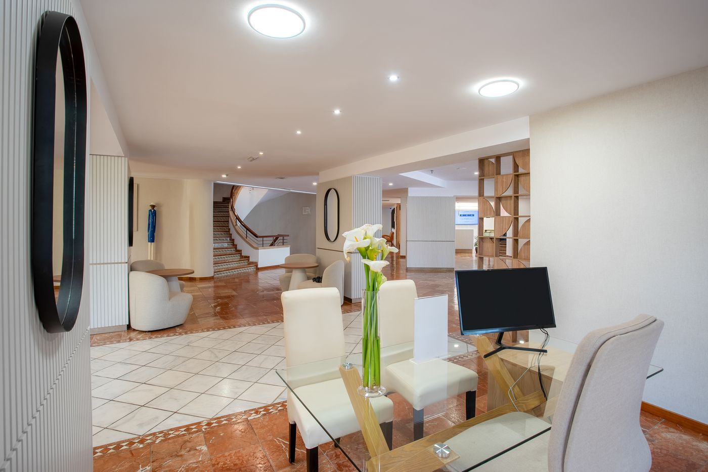 Hotel-Las-Aguilas-Tenerife-Affiliated-by-Melia-Lobby-60