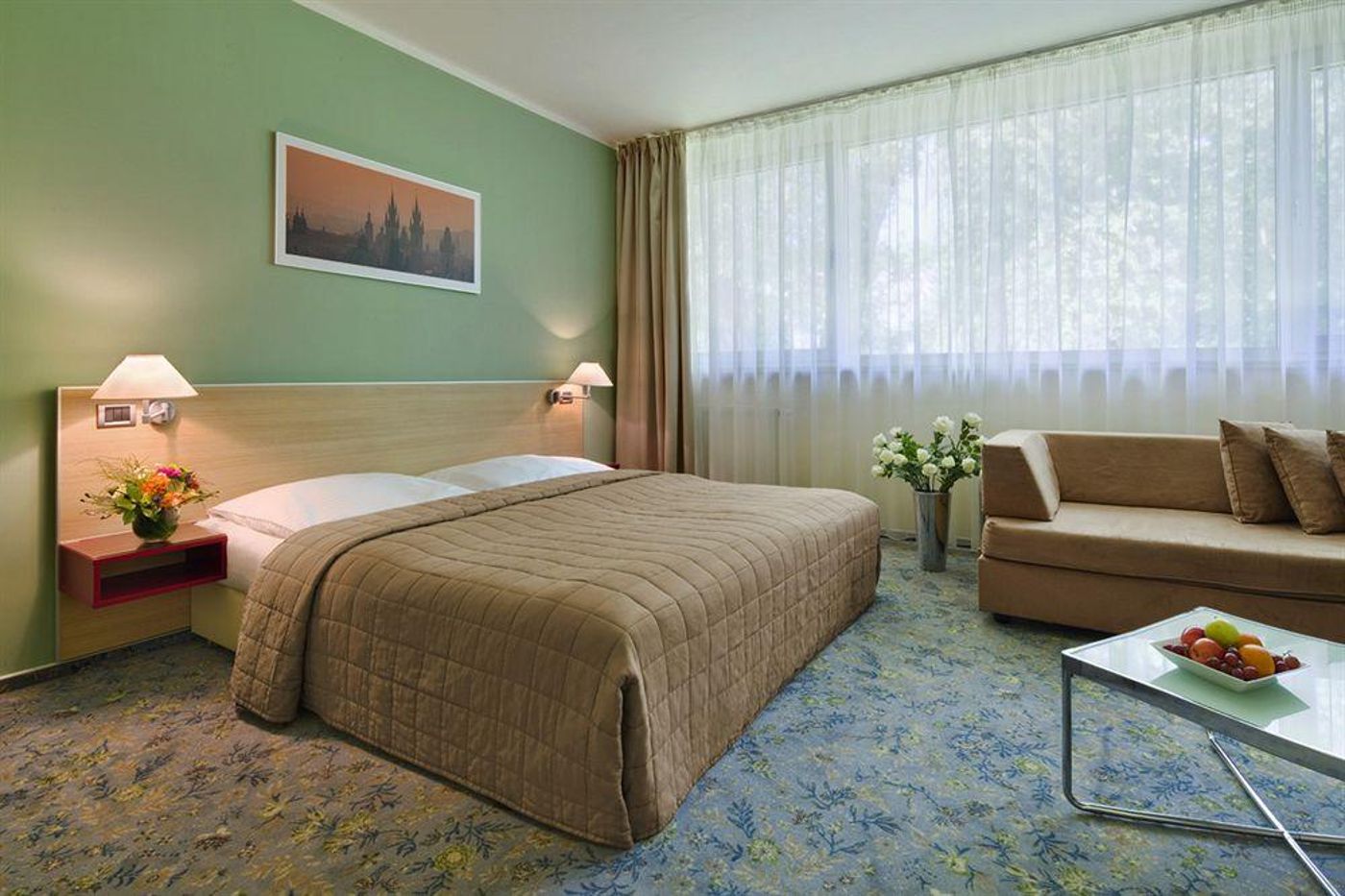 Michael - Czech Republic - PRAGUE - General view - 4