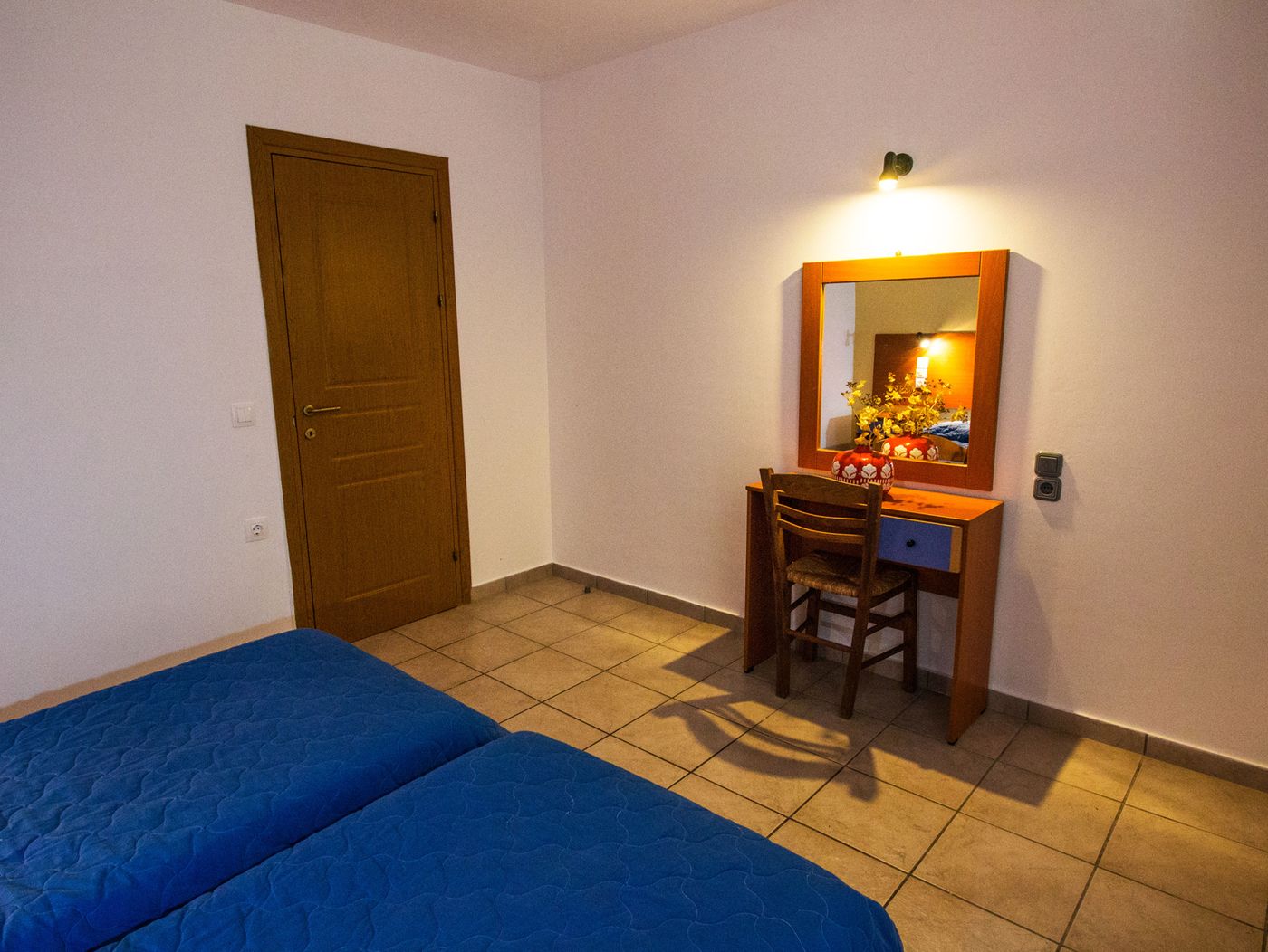 Nireas-Studios---Apartments-Room-15