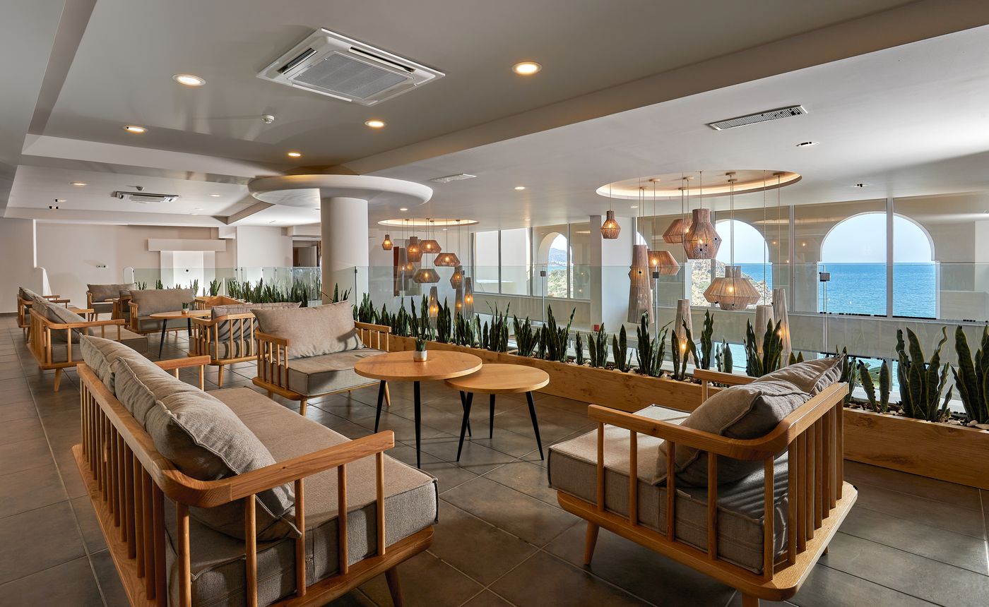 Blue-Marine-Resort---Spa-Lobby-42