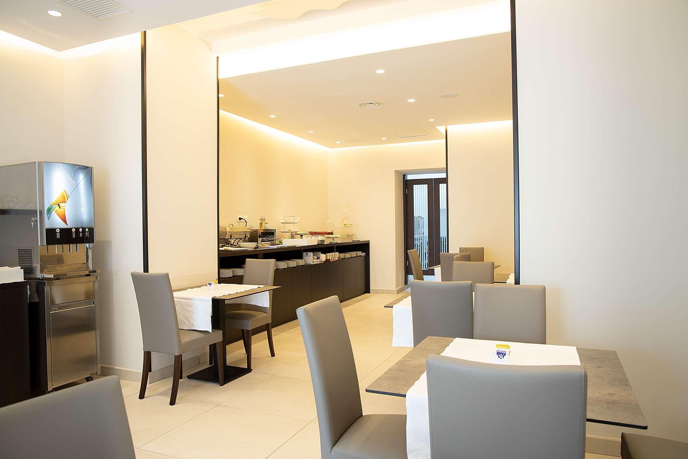 Palazzo Argenta, Sure Hotel Collection by Best W. - Italy - Naples - Restaurant - 4