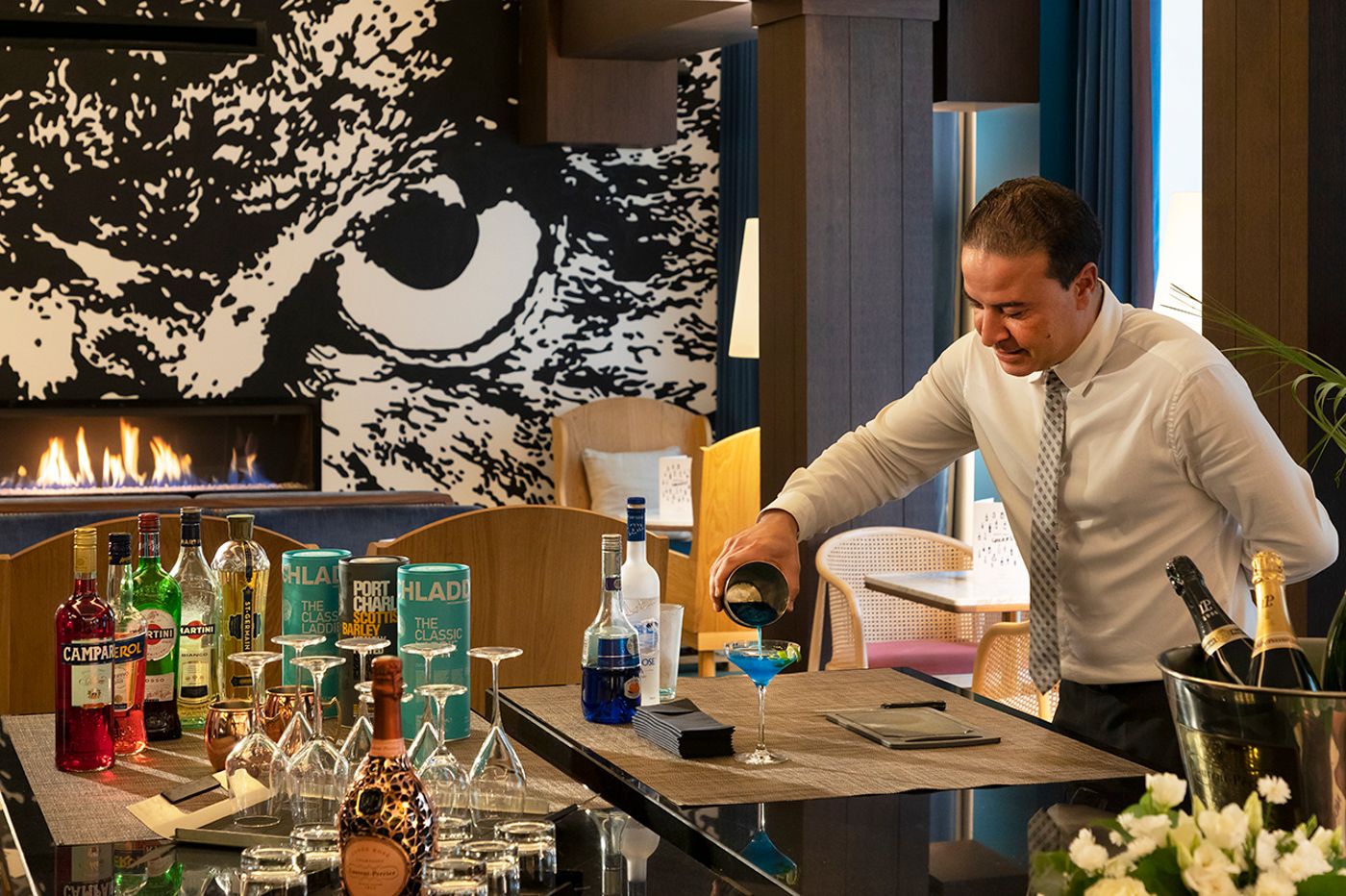 The-Chess-Hotel-Lobby-10