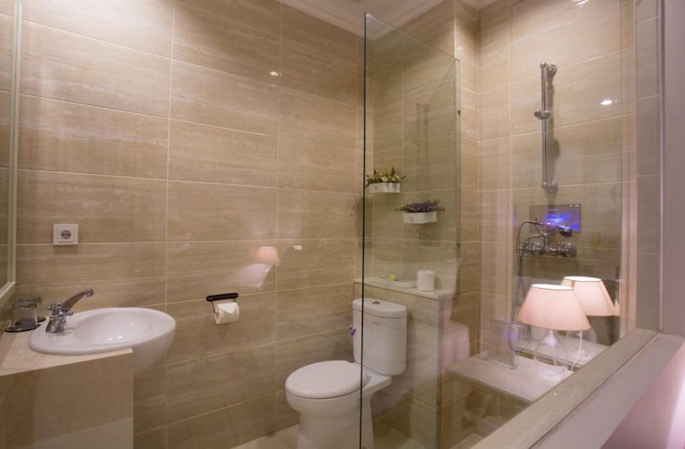 Amalfi Hotel Seminyak-Indonesia-Bali-Room-9