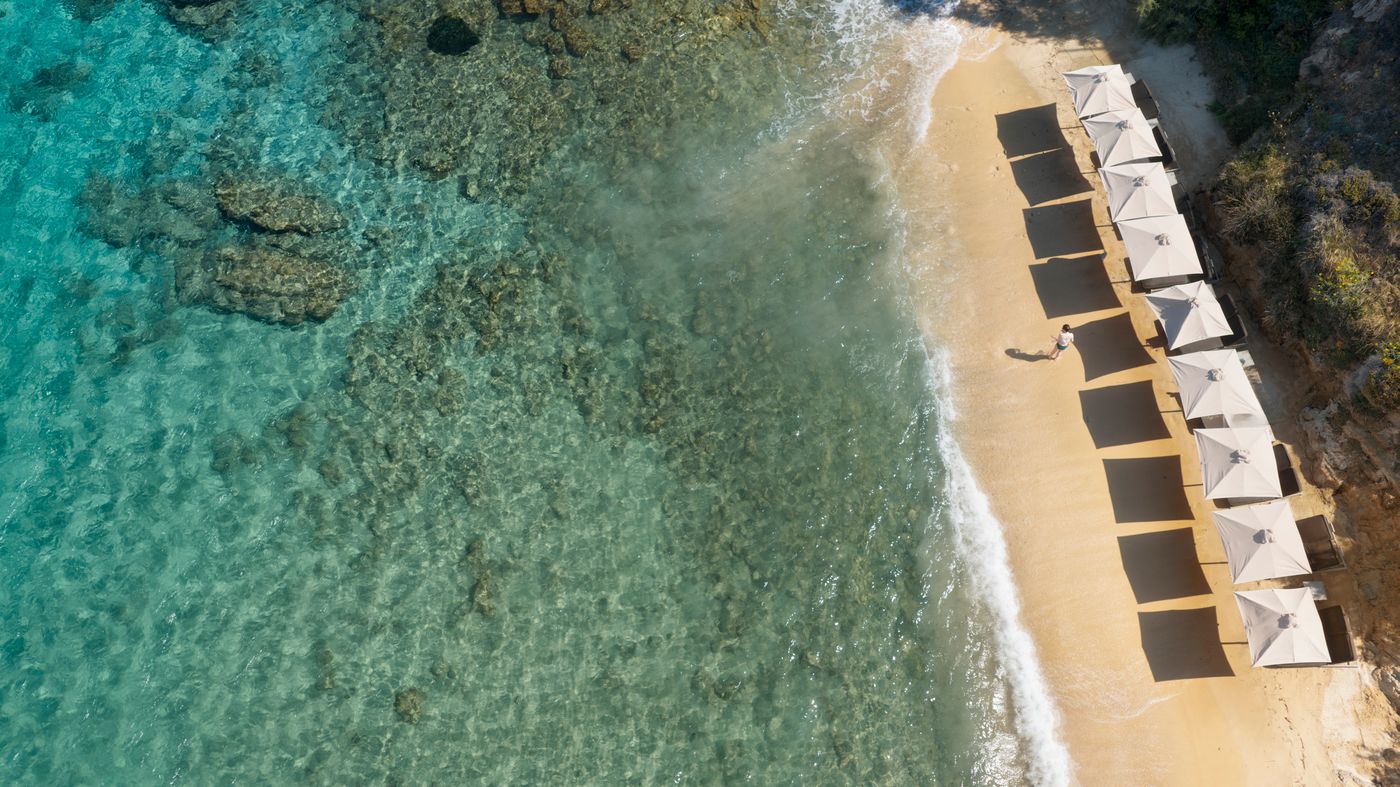 Saint-John-Hotel-Villas---Spa-Beach-101