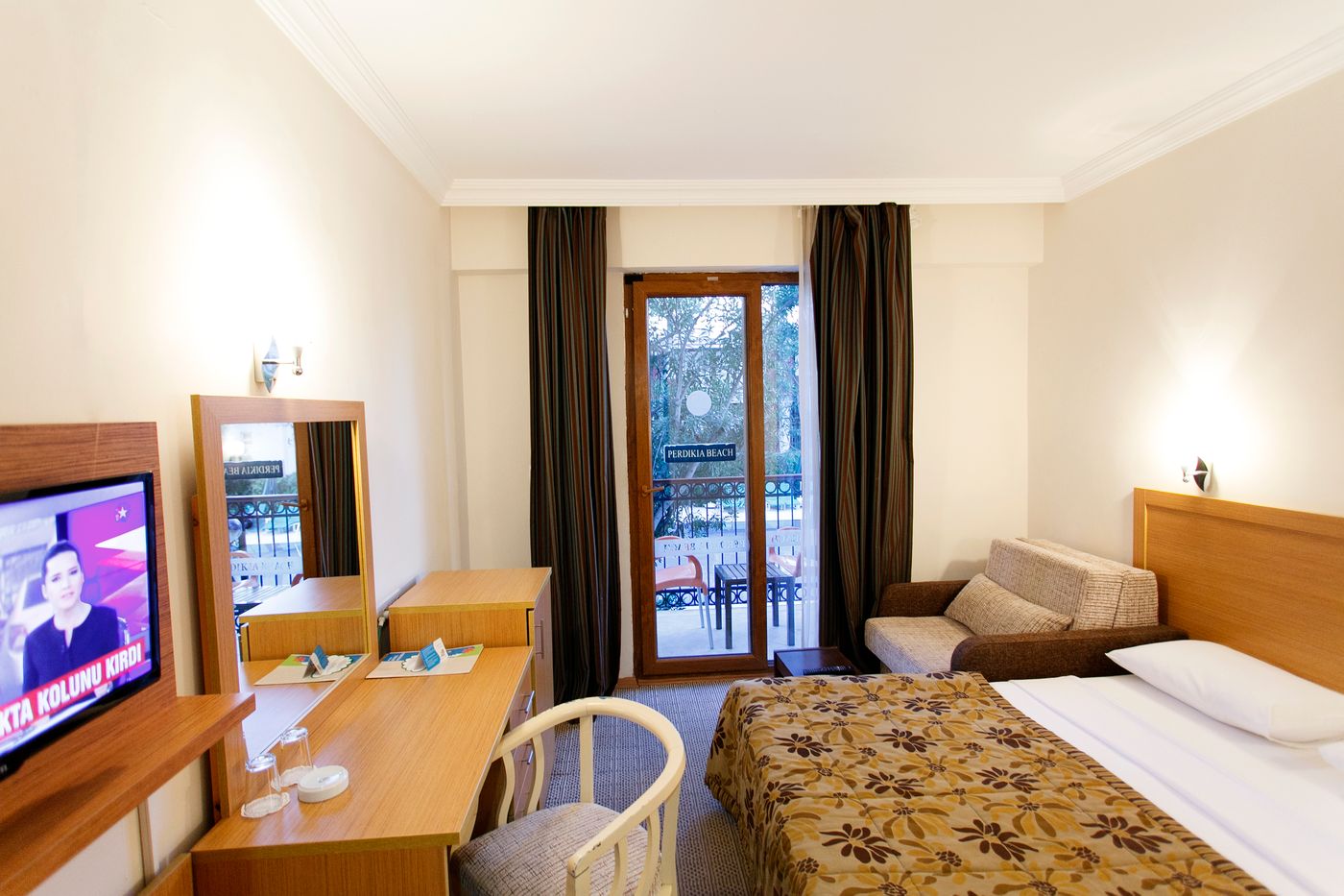 Perdikia-Beach-Hotel-Room-16