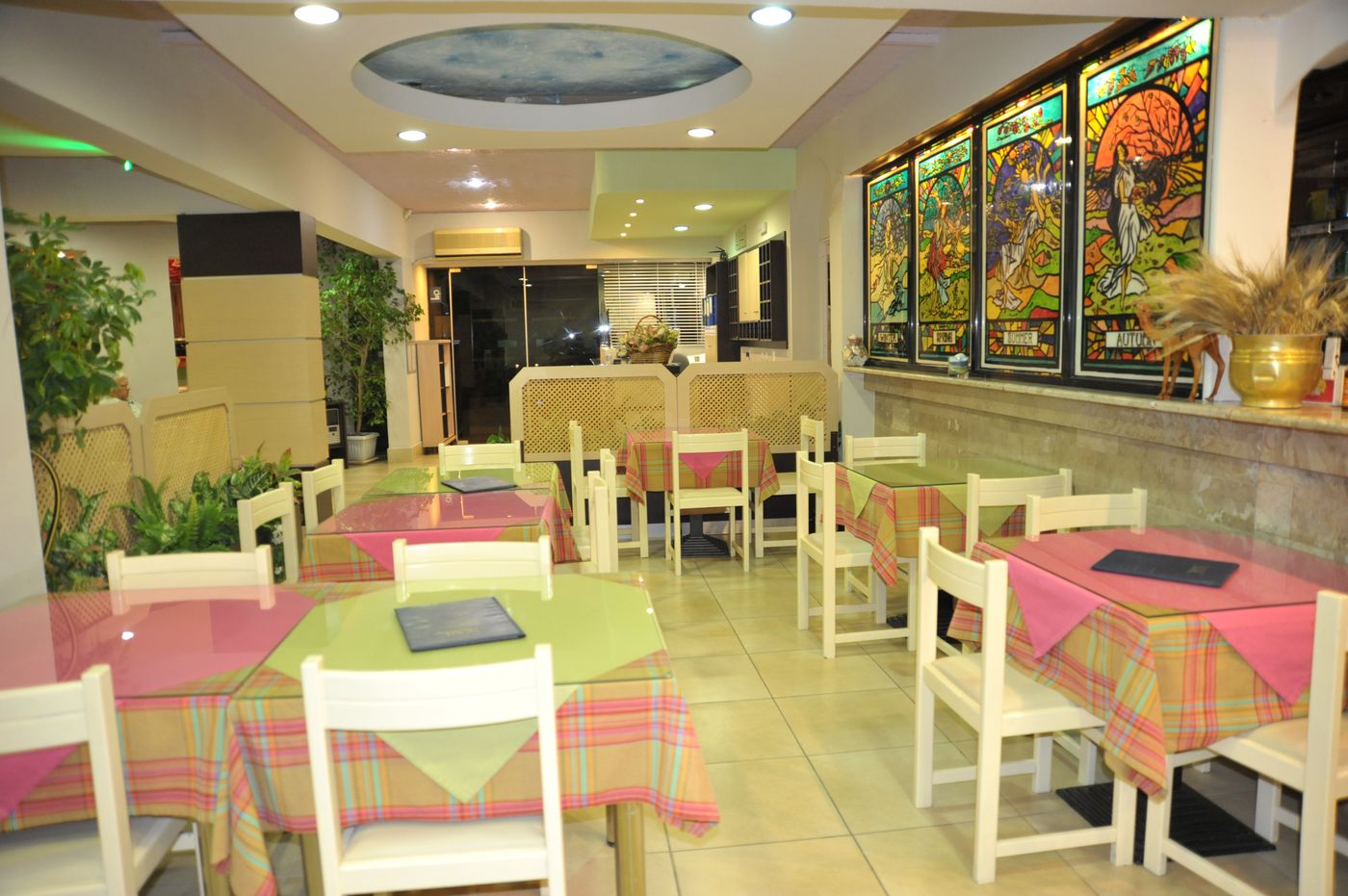 Anseli-Apartments-Restaurant-22