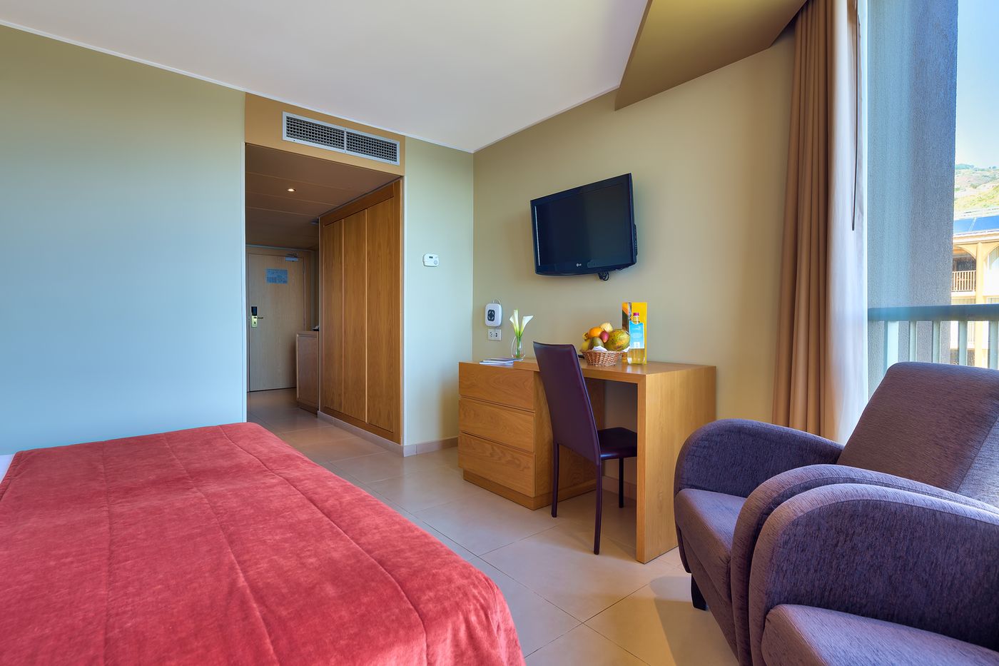 The-Views-Oasis-Room-25