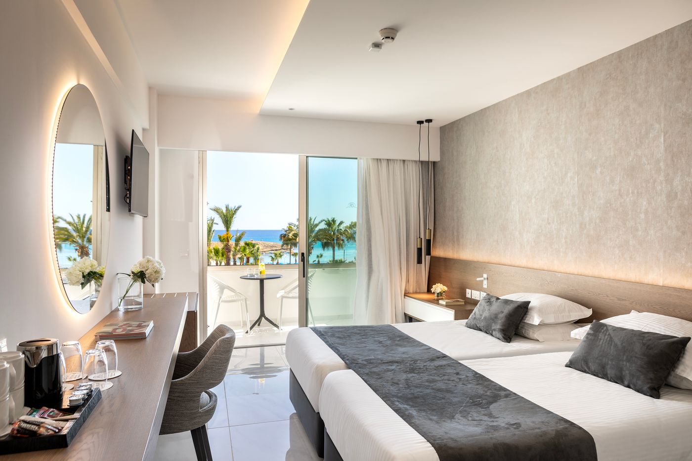 Pavlo-Napa-Hotel-Room-21