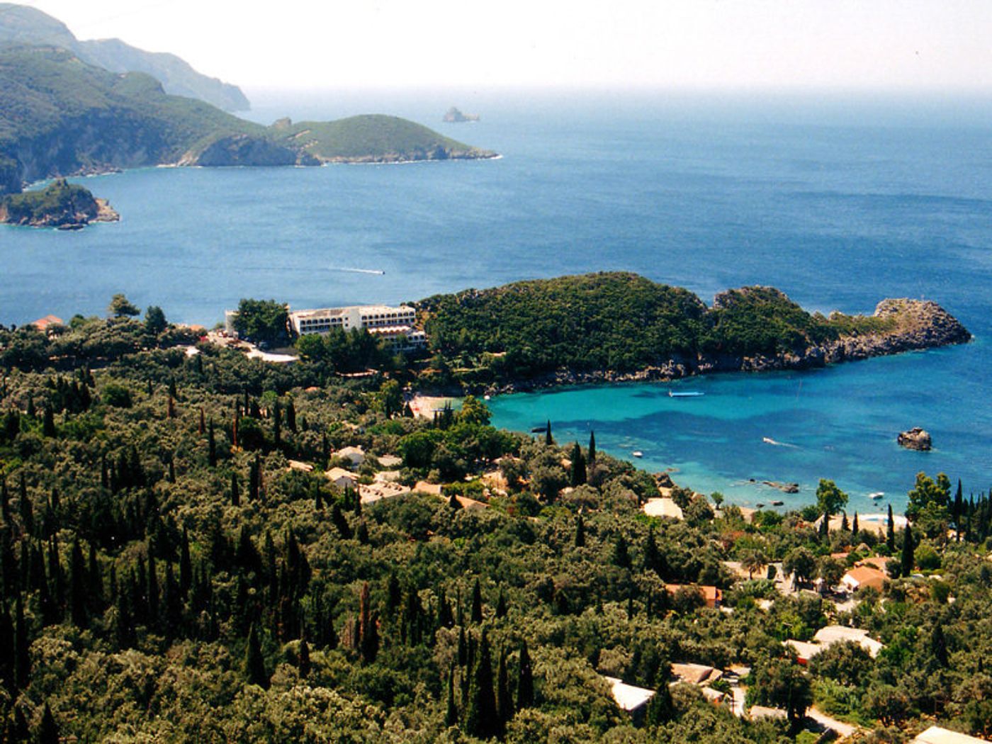 Akrotiri-Beach-General-view-27