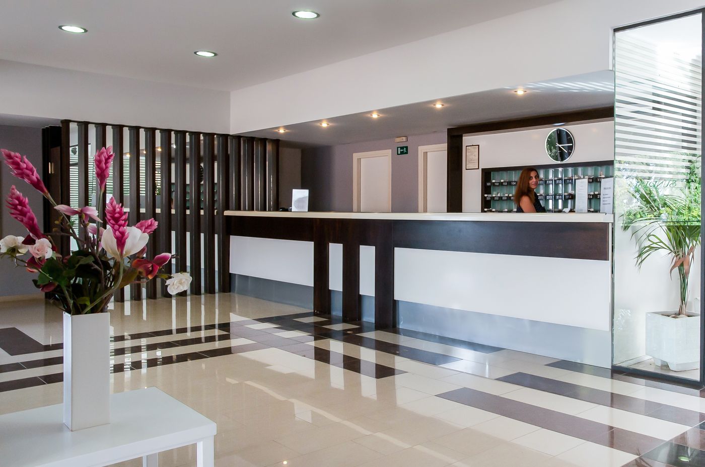 Creteotels-Sunrise-Village-Lobby-64