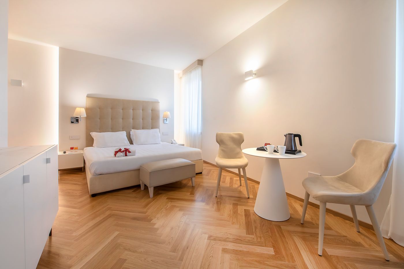 Alexander-Italy-Assisi-Room-3