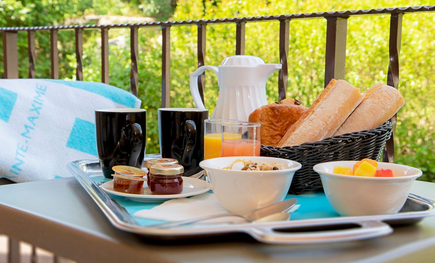 Les-Jardins-de-Sainte-Maxime-Room-37