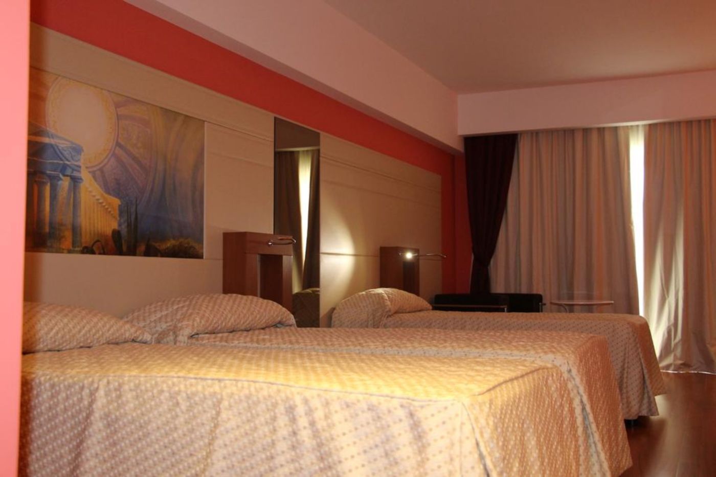 Catania-International-Airport-Hotel-Room-8