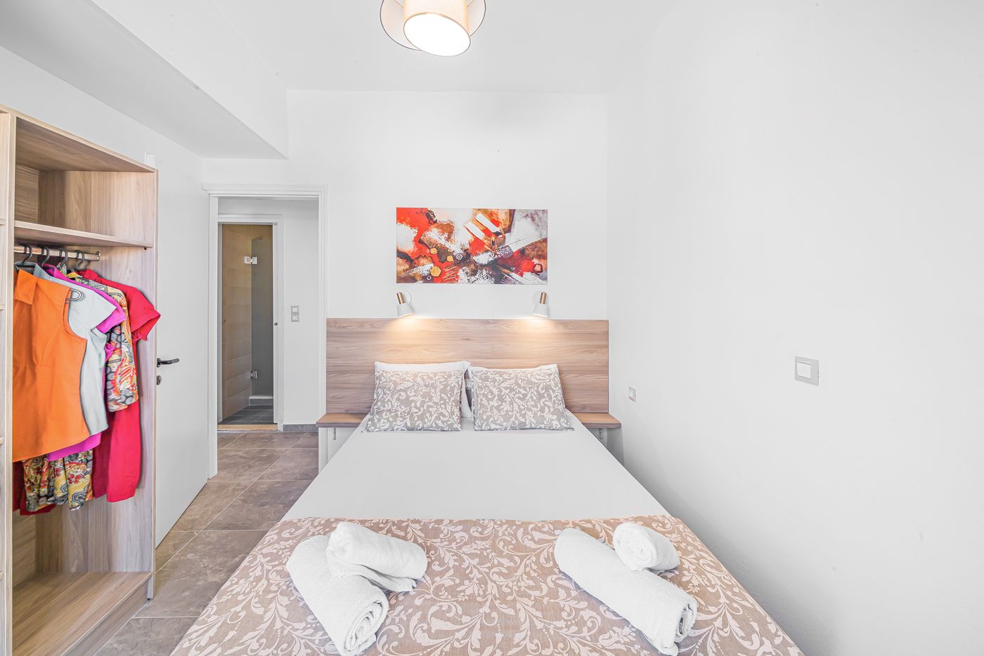 Happy-Days-Studios-Room-30