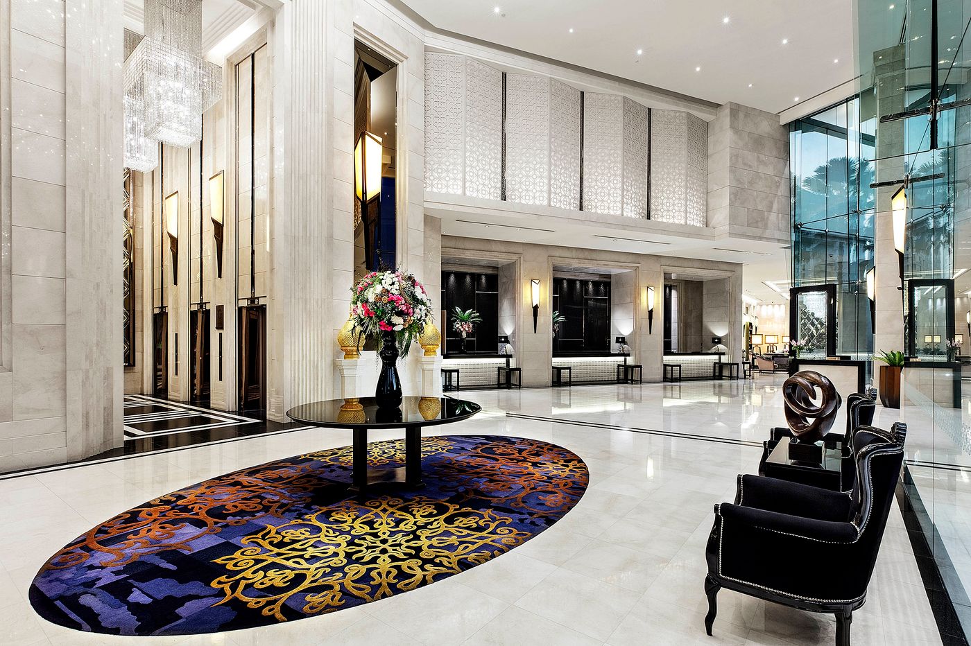 Grande-Centre-Point-Hotel-Terminal-21-Lobby-5