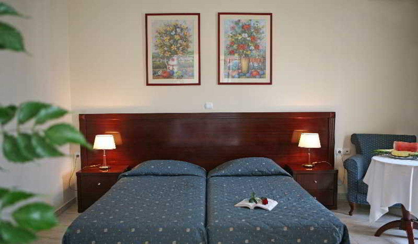 Atlantica-Porto-Bello-Beach-Room-18