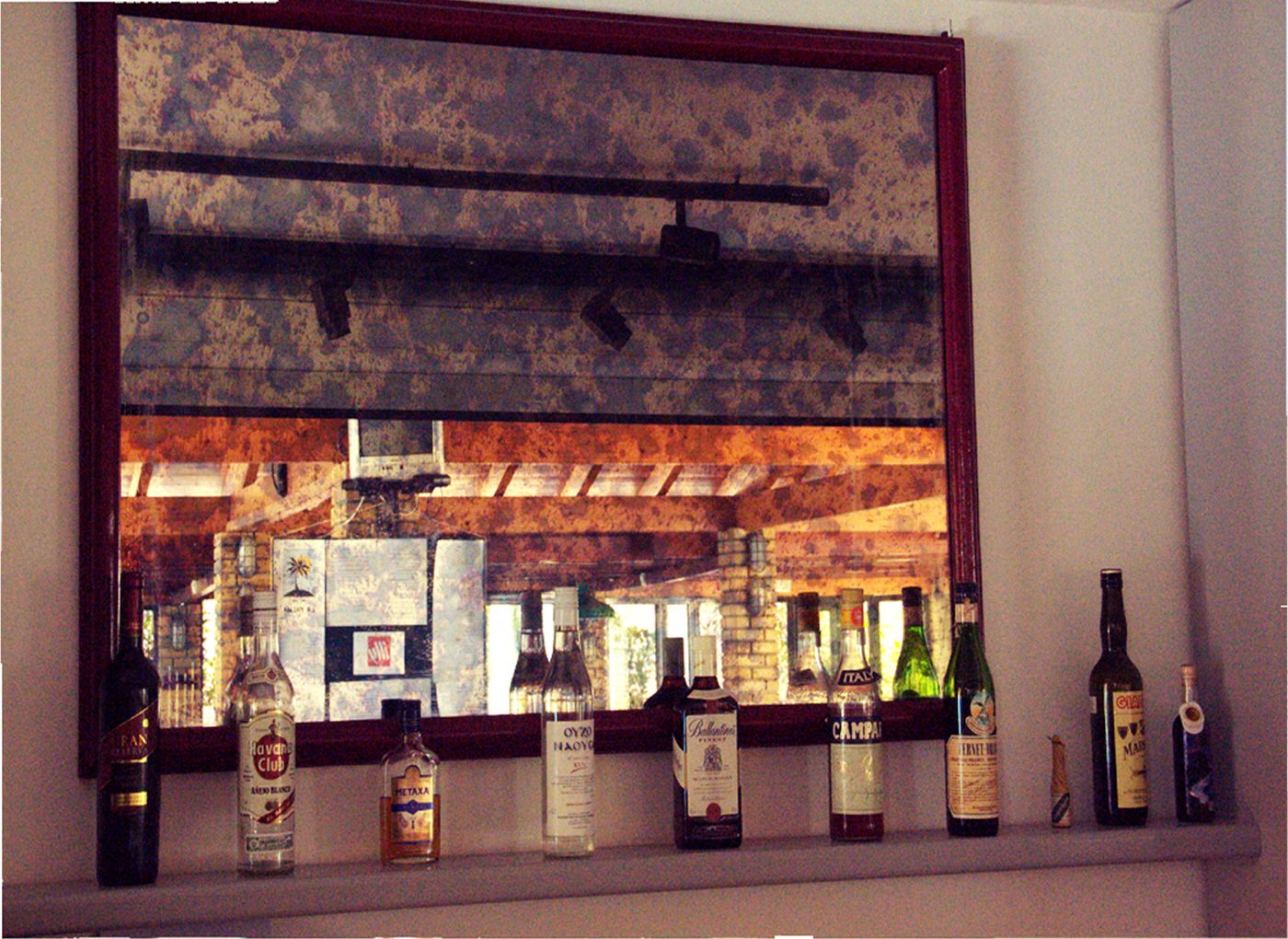 Nireas-Studios---Apartments-Bar-29