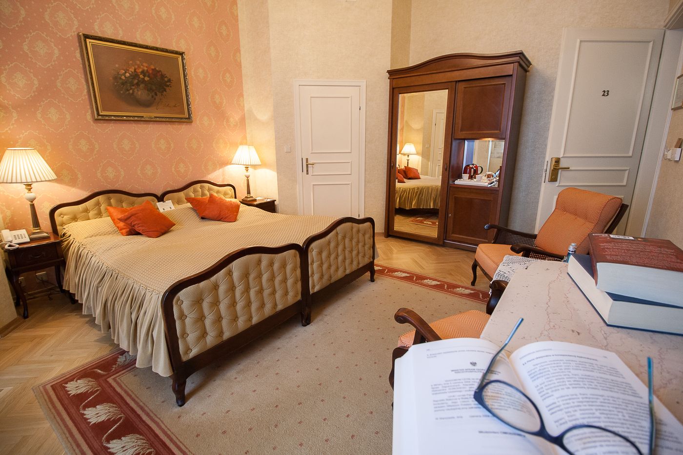Grand-Krakow-Room-7