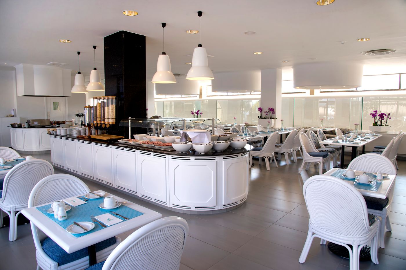 Palm Beach Hotel and Bungalows