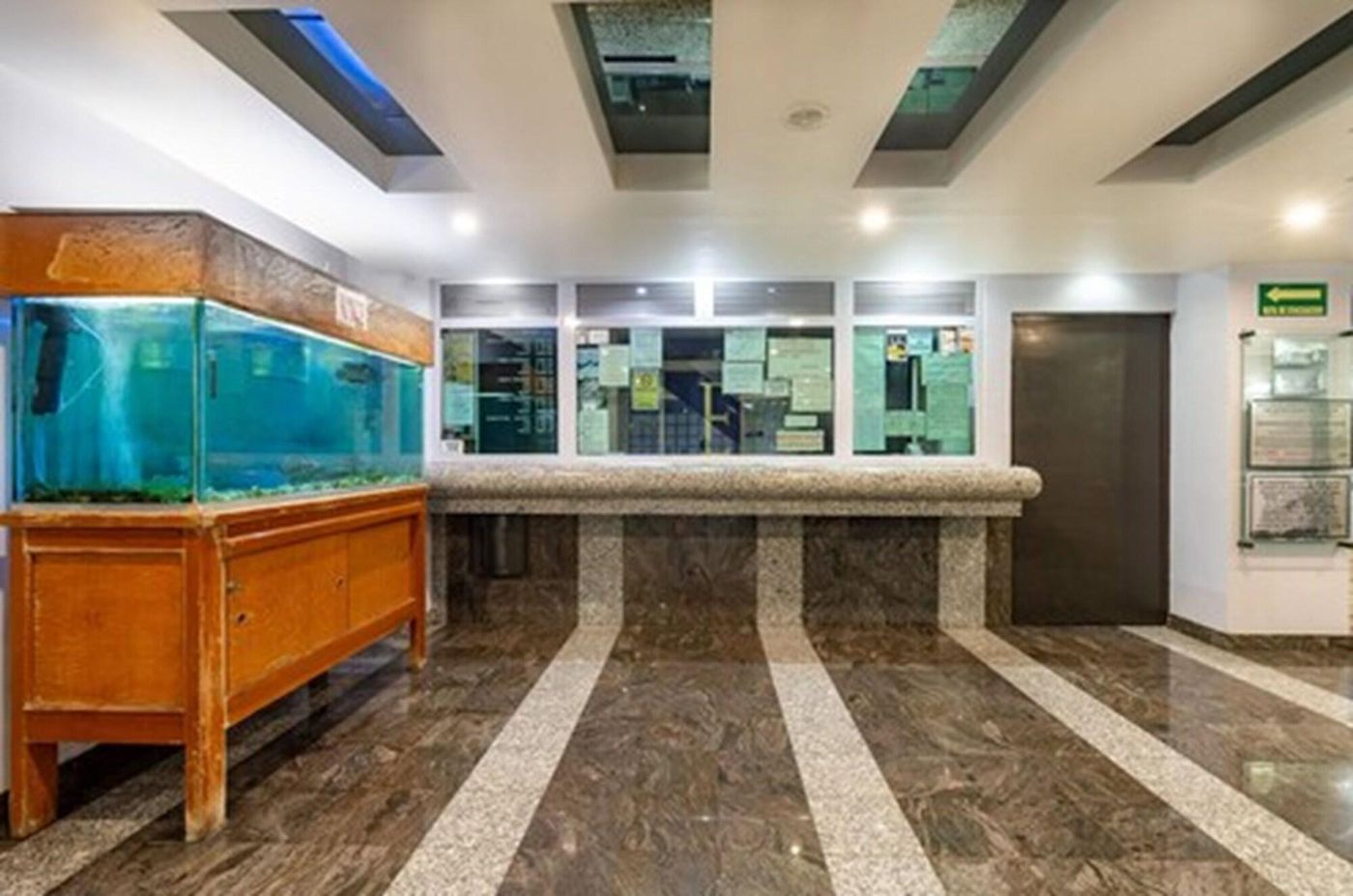 Hotel Embassy-Mexico-MEXICO CITY-Lobby-6