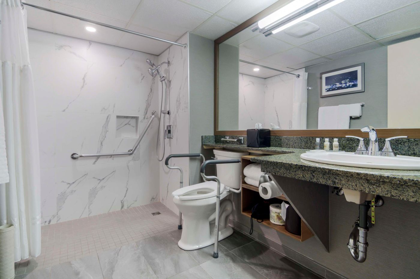 Best-Western-Premier-Chateau-Granville-Hotel---Suites-Room-30