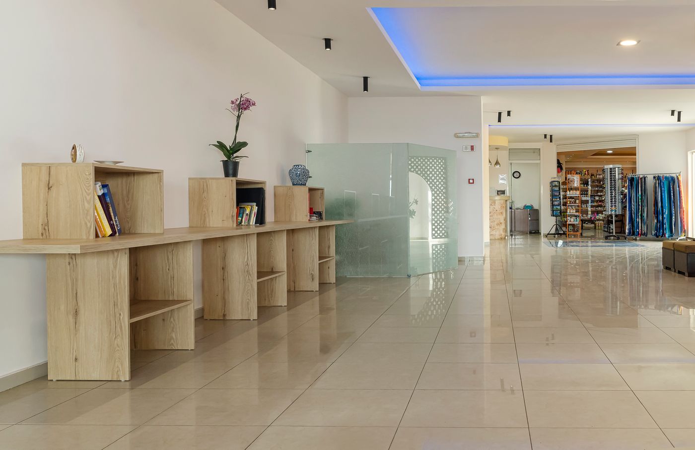 Begeti-Bay-Hotel-Lobby-32