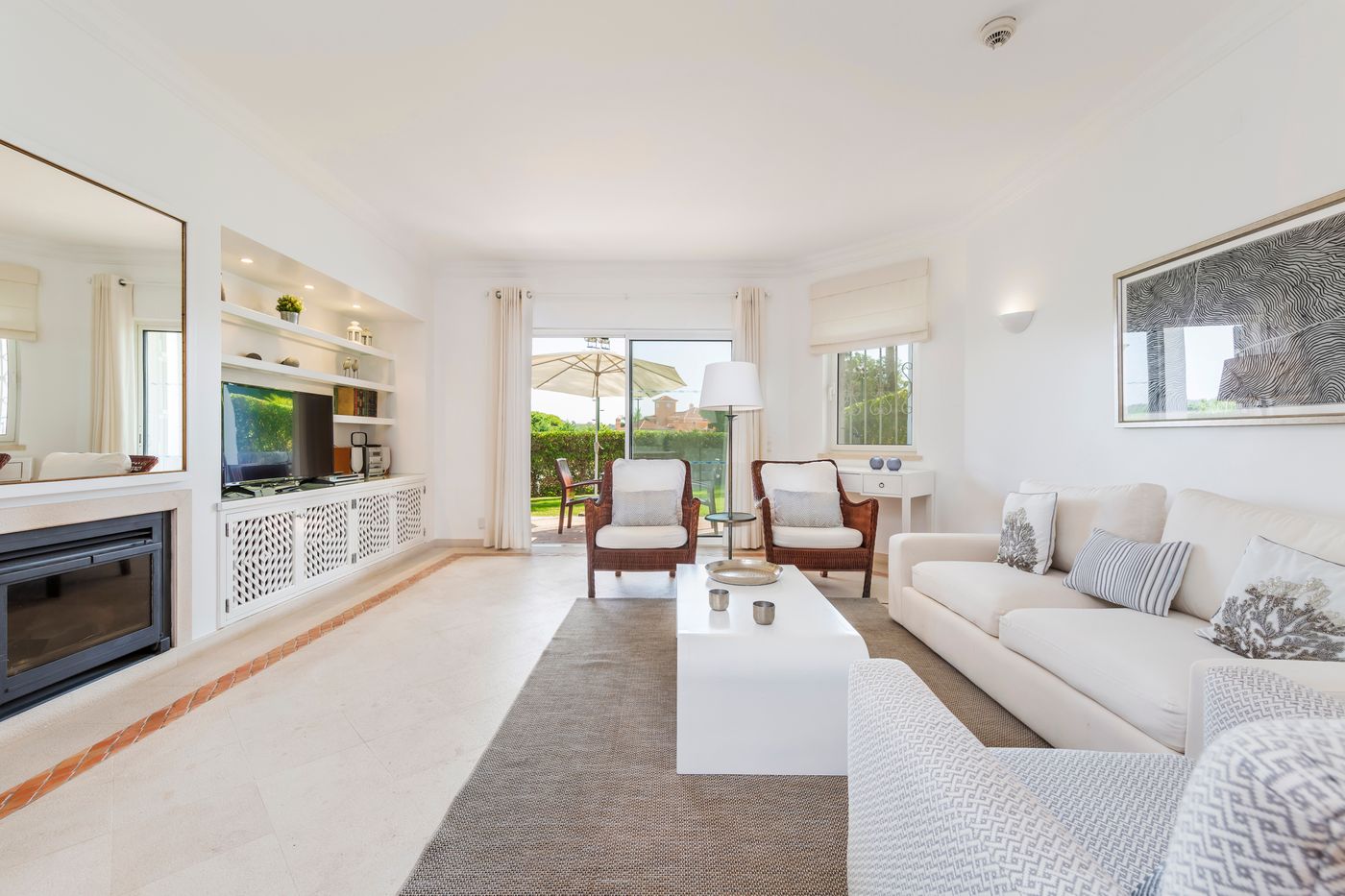 Encosta-do-Lago-Resort-Room-57