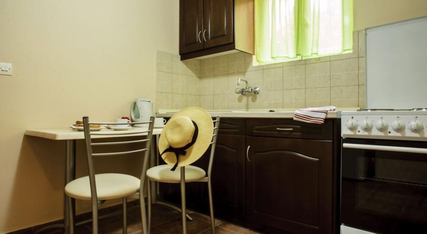 Fouxia Apartments and Studios