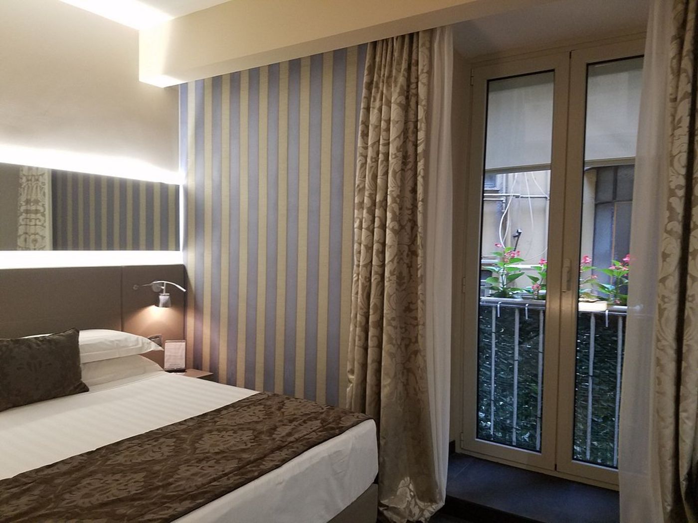 Trevi-Palace-Hotel-Room-30