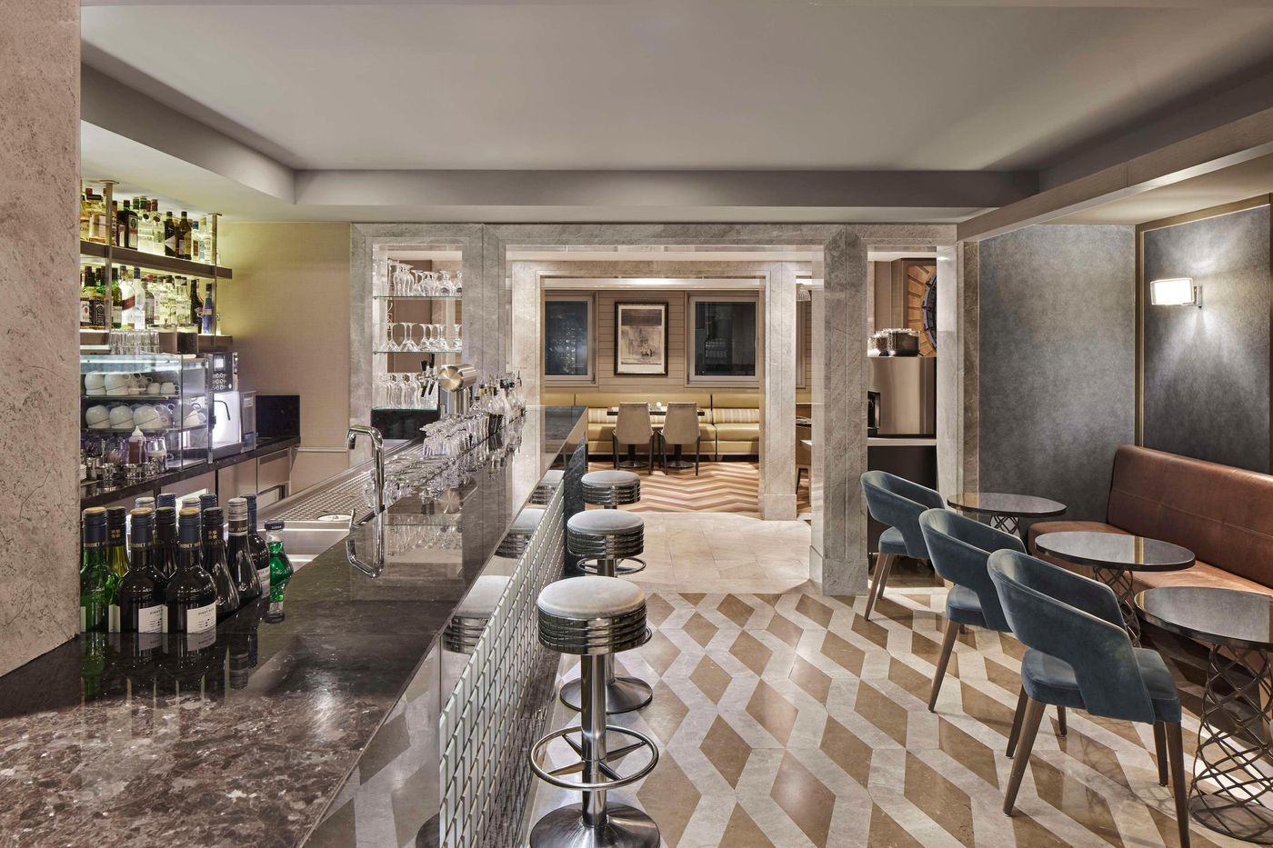 Titanic-Comfort-Mitte-Bar-3