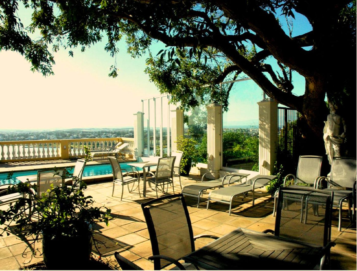 Colona-Castle-Terrace-51