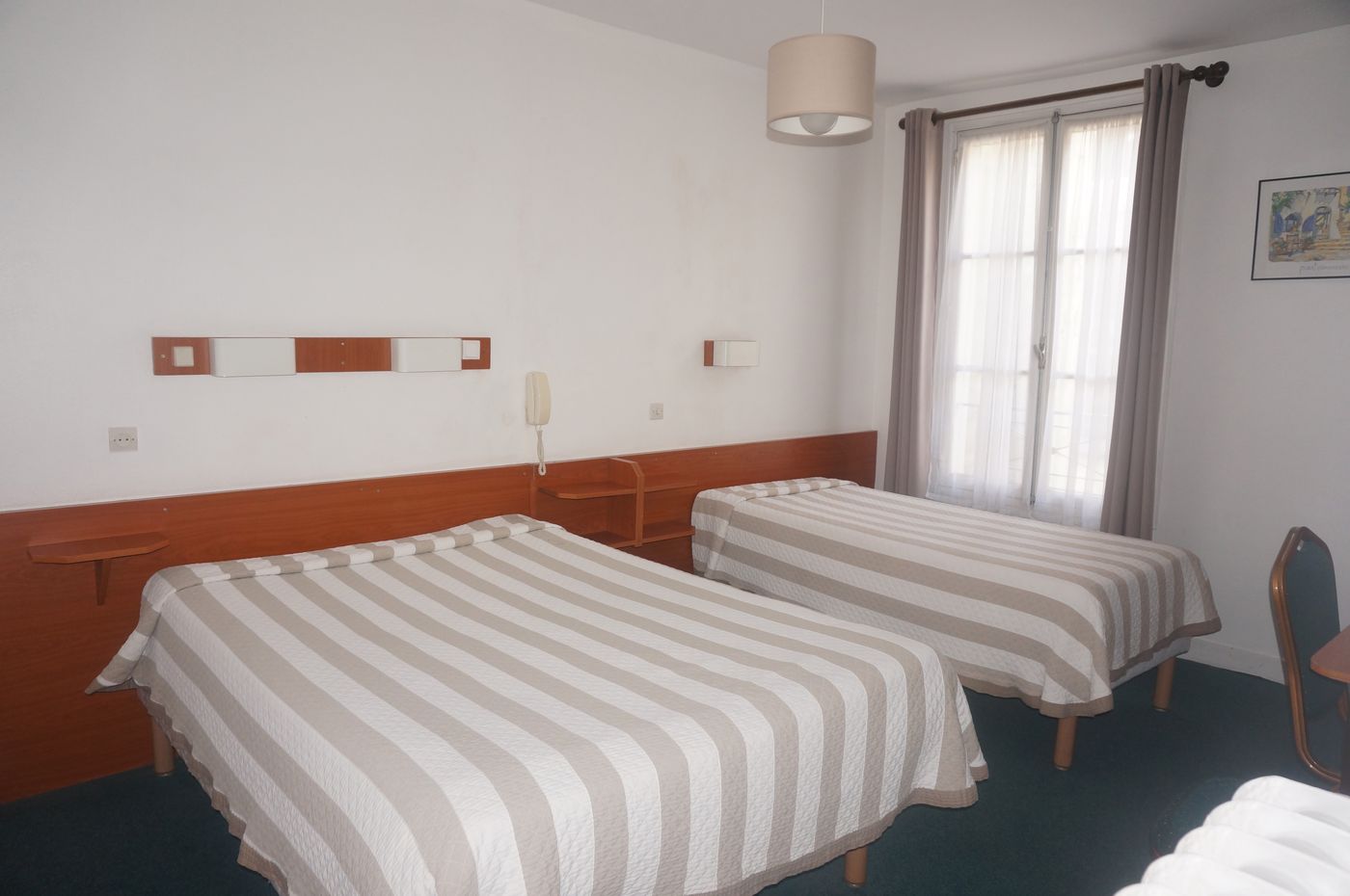 Hotel-Nord-Et-Champagne-Room-28