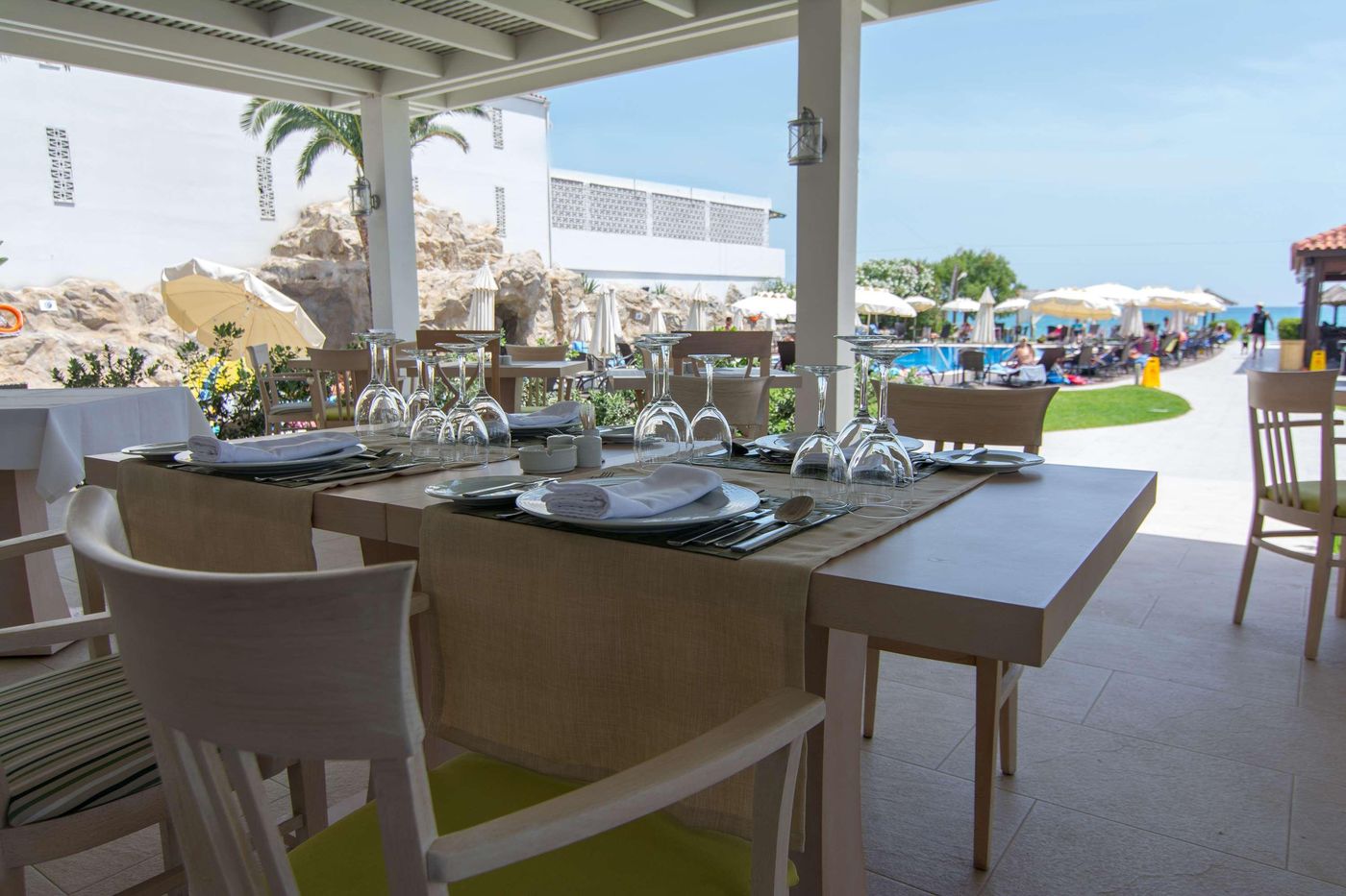 Galaxy-Beach-Resort-Restaurant-79