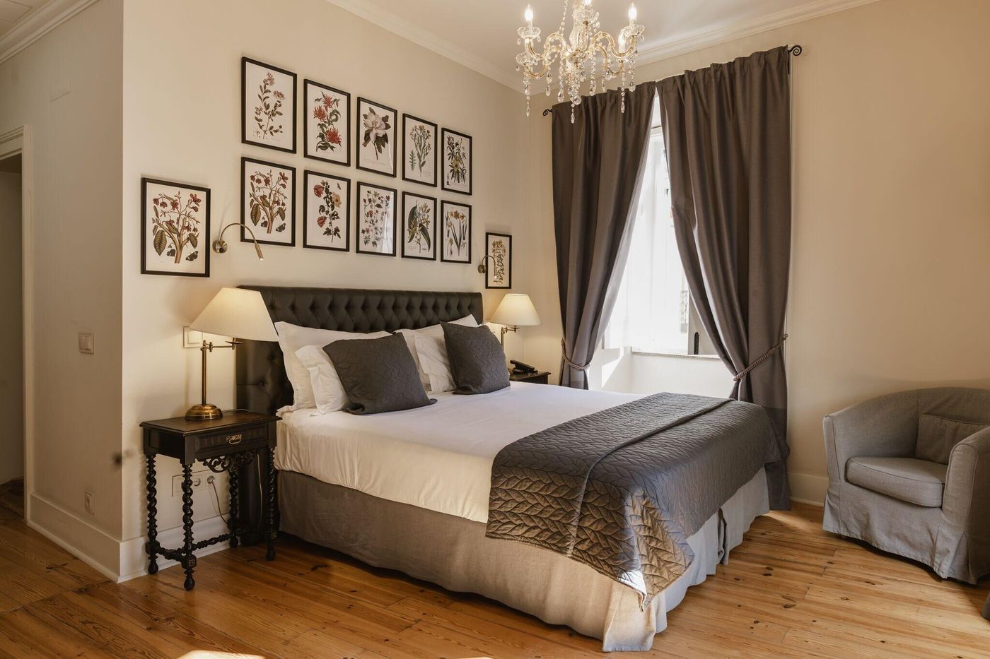 Alegria-A-Lisbon-Boutique-Hotel-Room-10