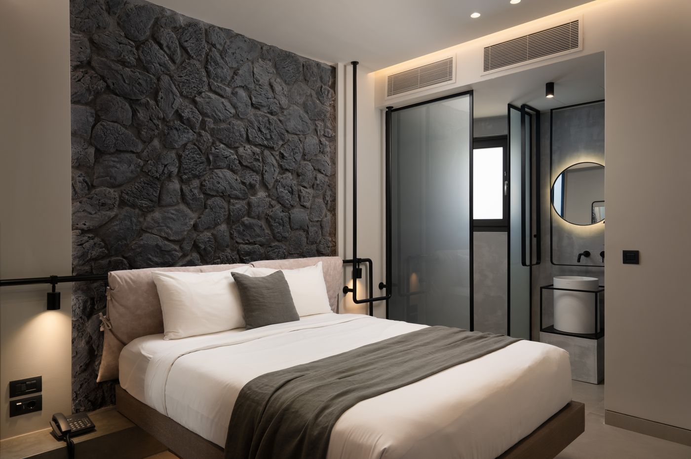 Apikia-Santorini-Room-40